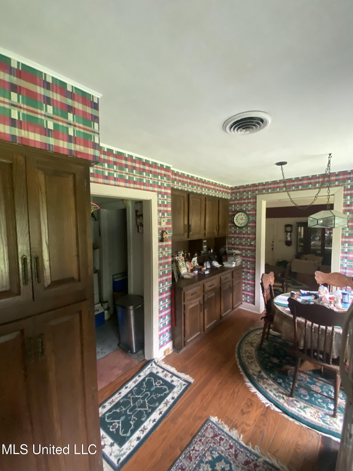 210 Colonial Circle, Jackson, Mississippi image 20