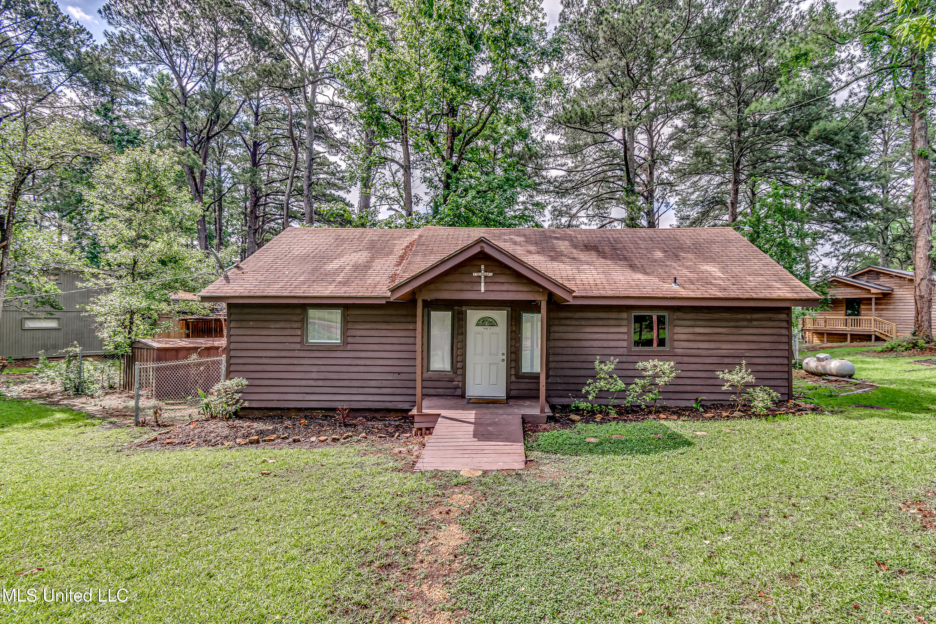 207 W Dewey Camp Drive, Florence, Mississippi image 33