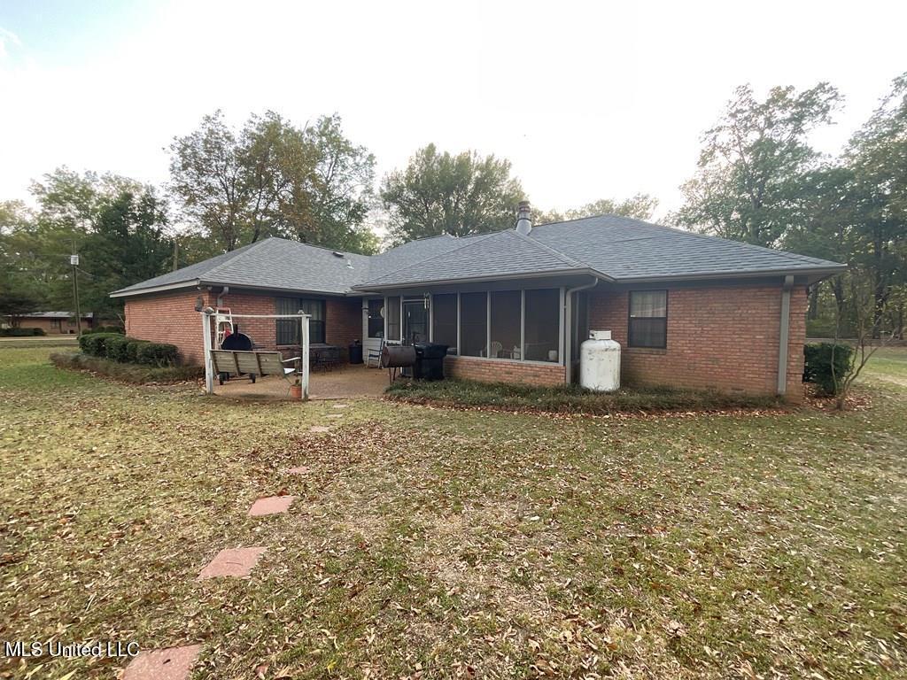 2165 Carol, Greenville, Mississippi image 14