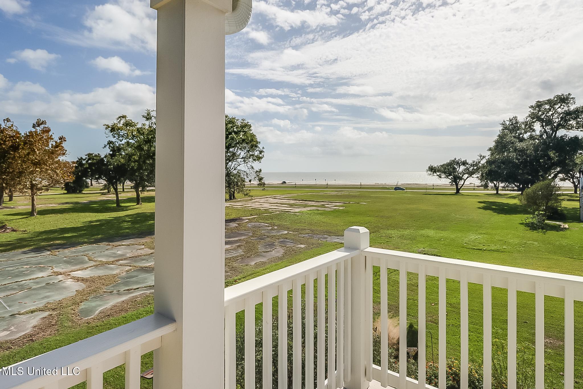 219 Oak Gardens Avenue, Long Beach, Mississippi image 10