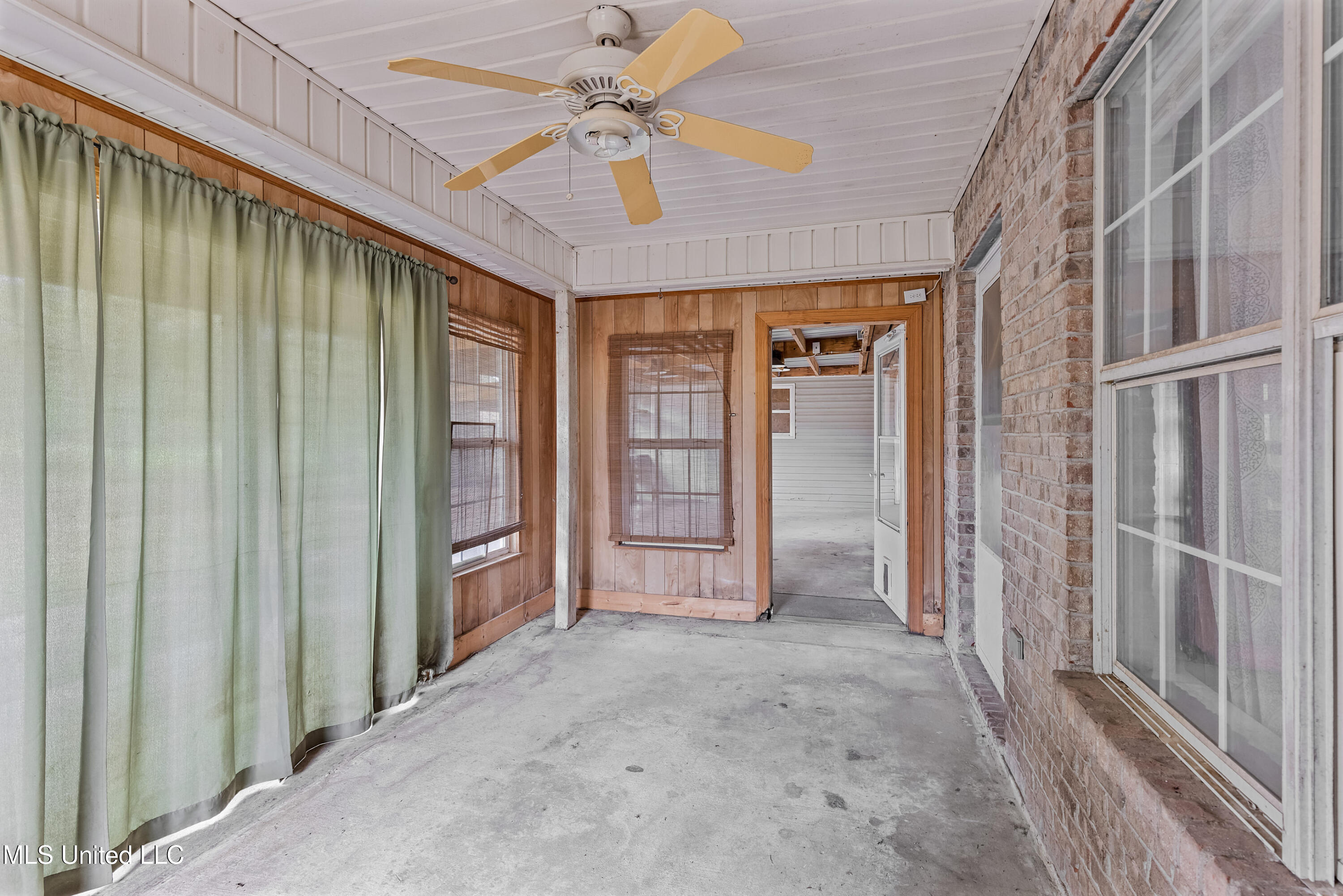 17213 Gardenia Street, Kiln, Mississippi image 28