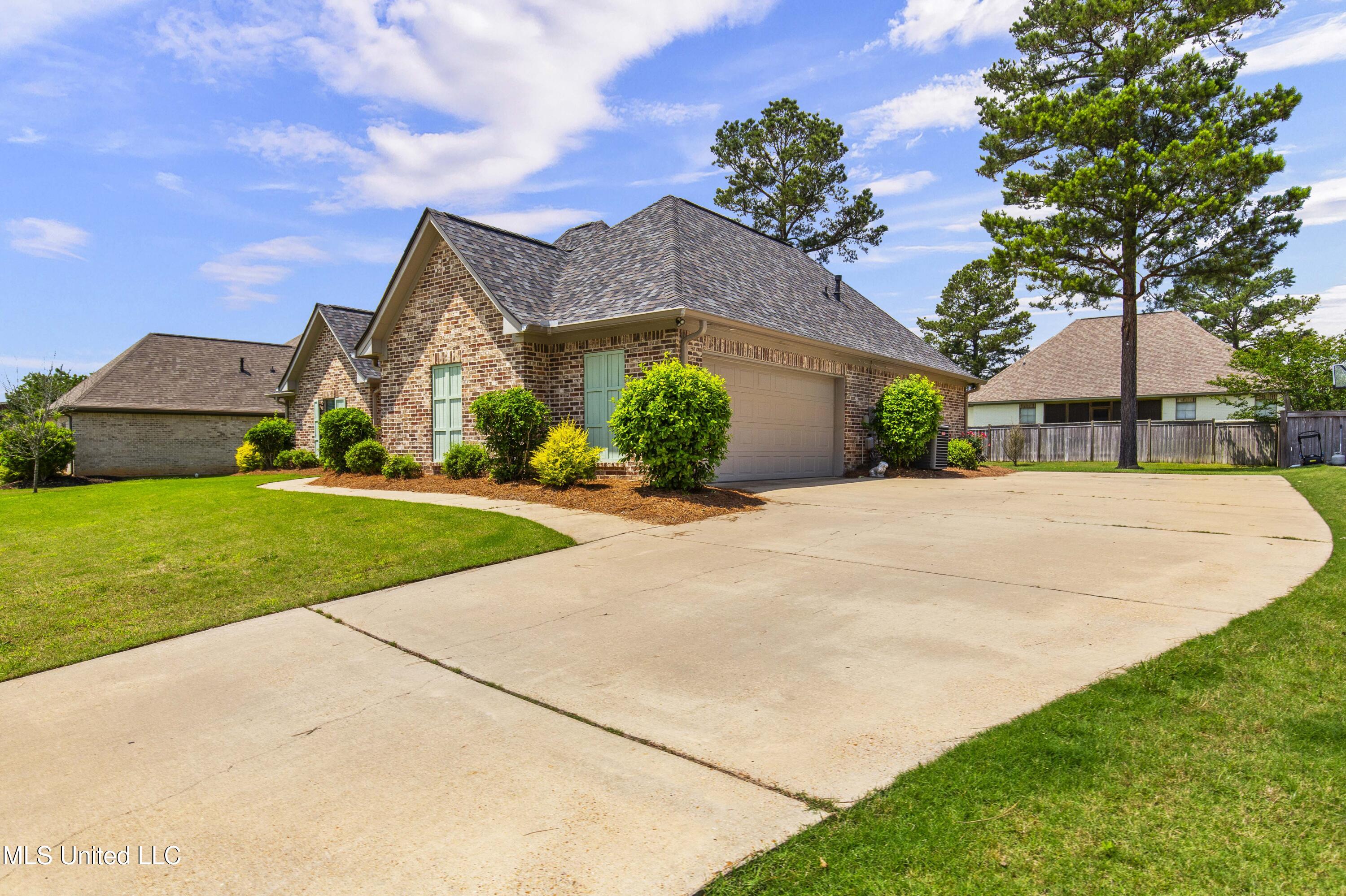 213 Wellington Way, Brandon, Mississippi image 5