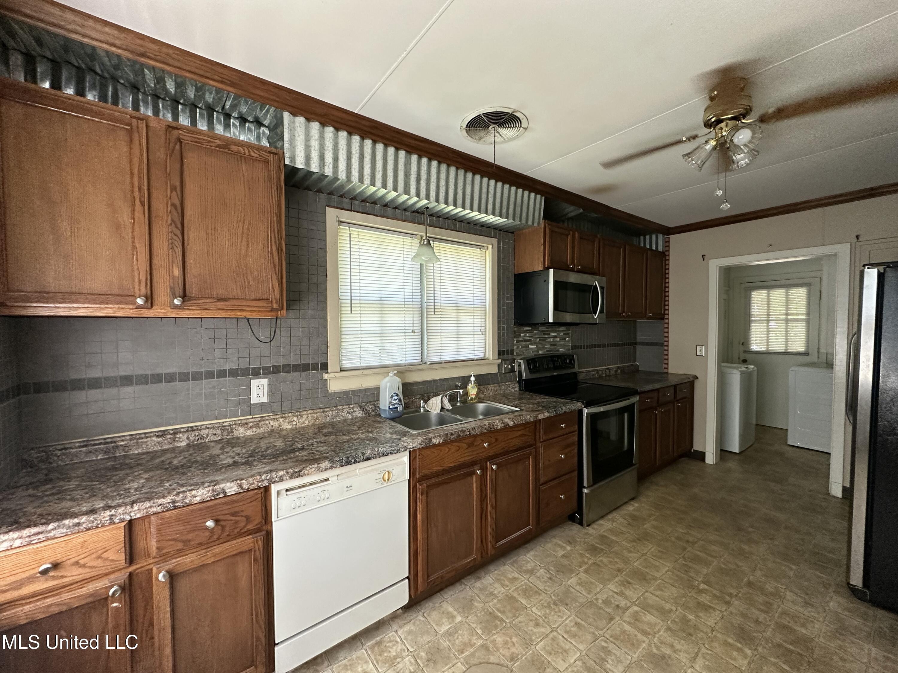 409 S Decatur Street, Union, Mississippi image 5