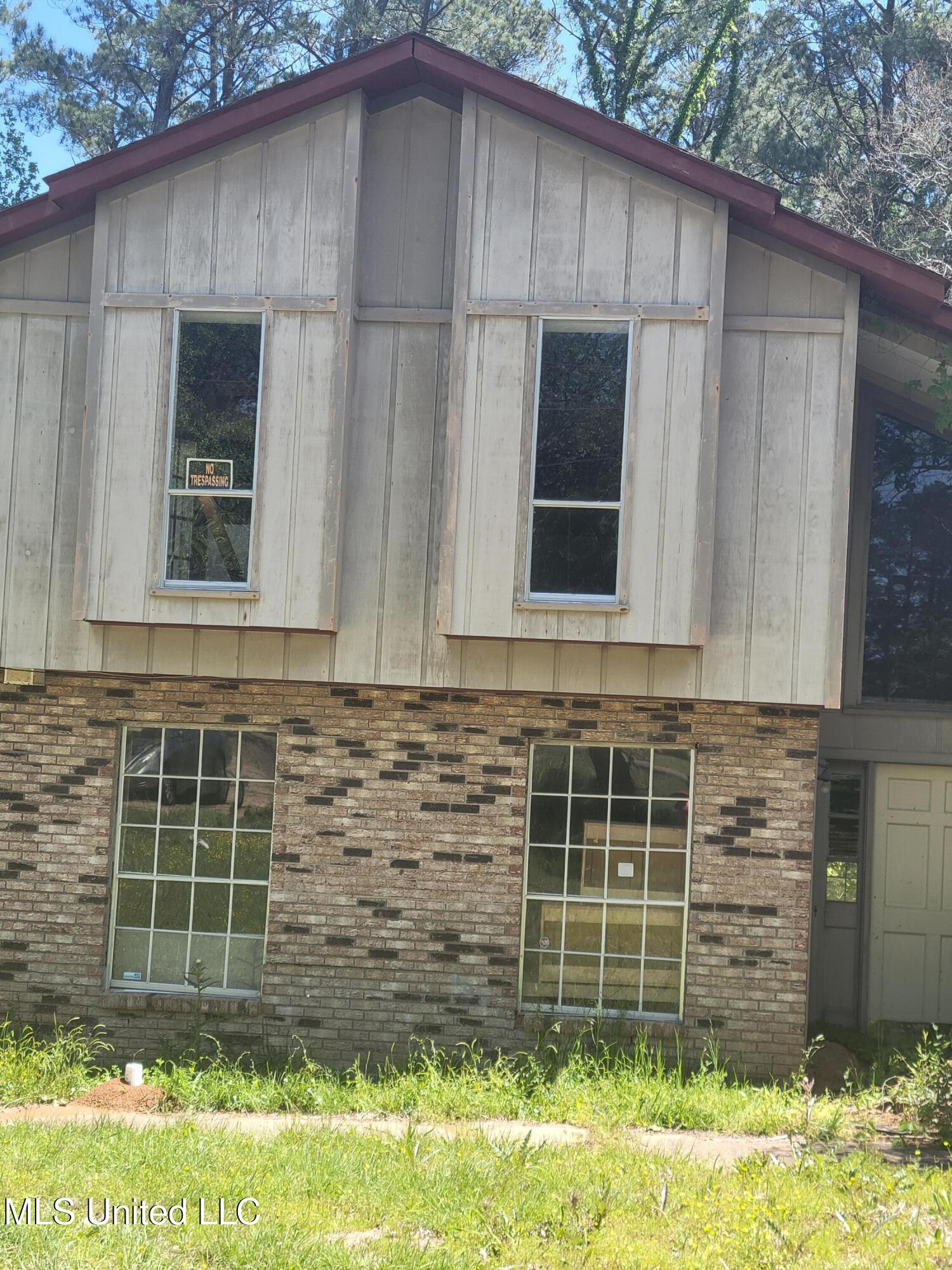 4976 Forest Hill Road, Byram, Mississippi image 2