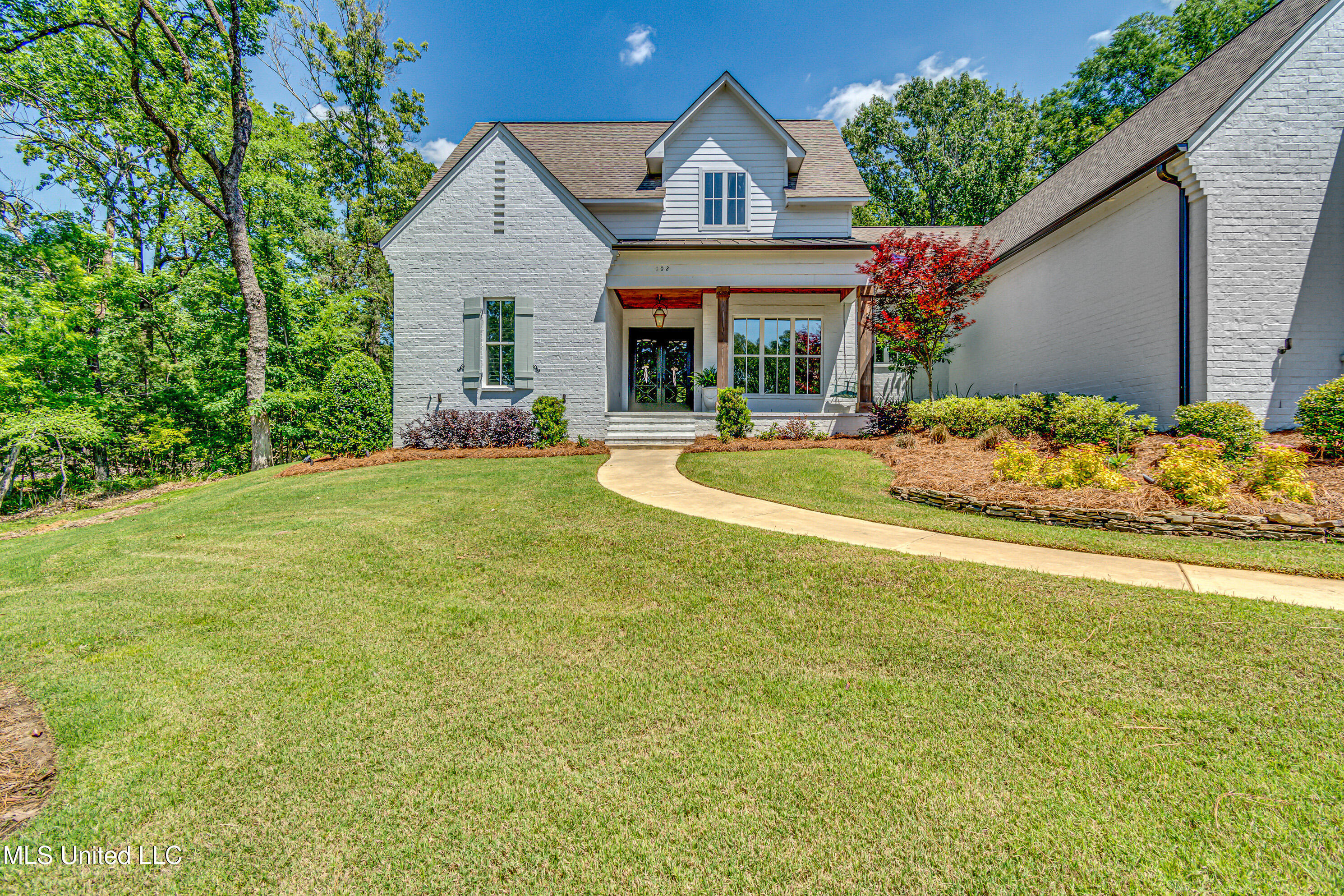 102 Silverleaf Drive, Madison, Mississippi image 2