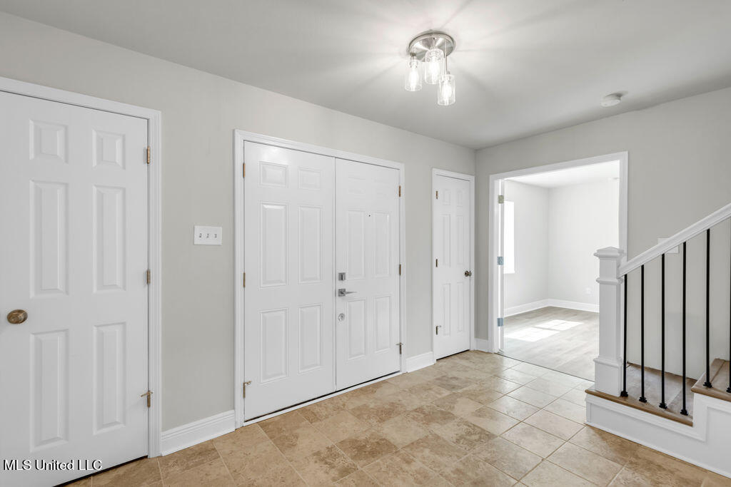 8 Katherine Place, Gulfport, Mississippi image 5