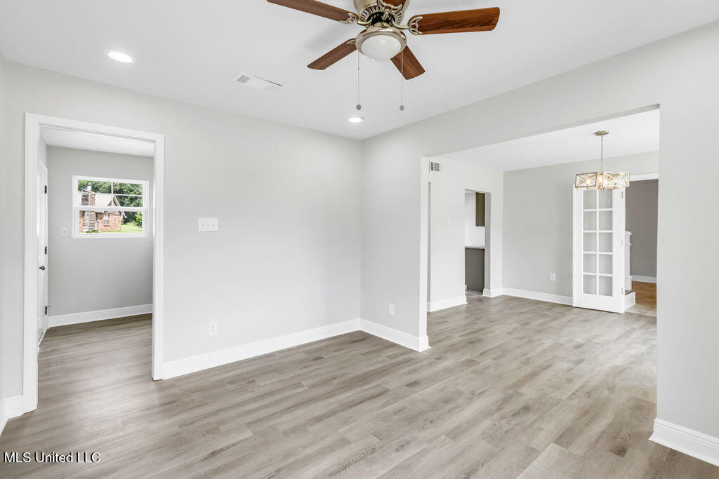 8 Katherine Place, Gulfport, Mississippi image 13