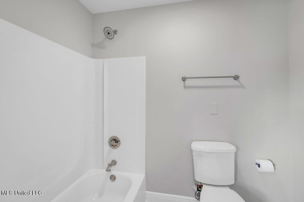 8 Katherine Place, Gulfport, Mississippi image 24