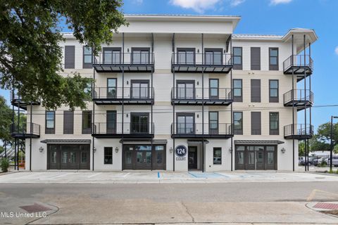 Condo For Sale - 124 Court Unit #206 Street<br/> Hancock County, Bay Saint Louis, MS 39520
