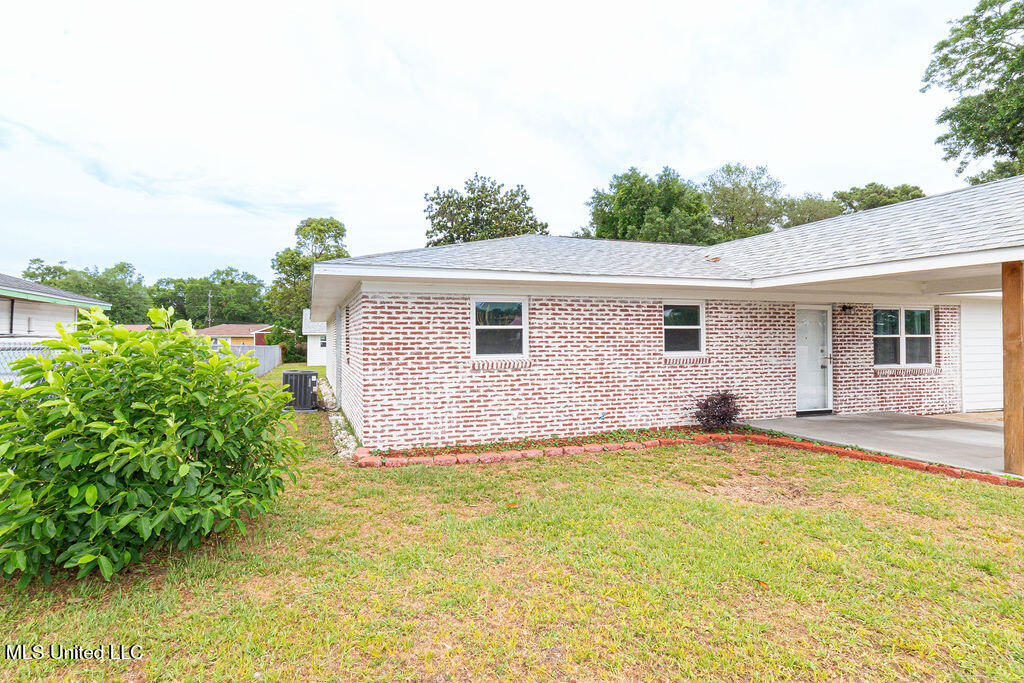 1608 Saint Ann Avenue, Biloxi, Mississippi image 3