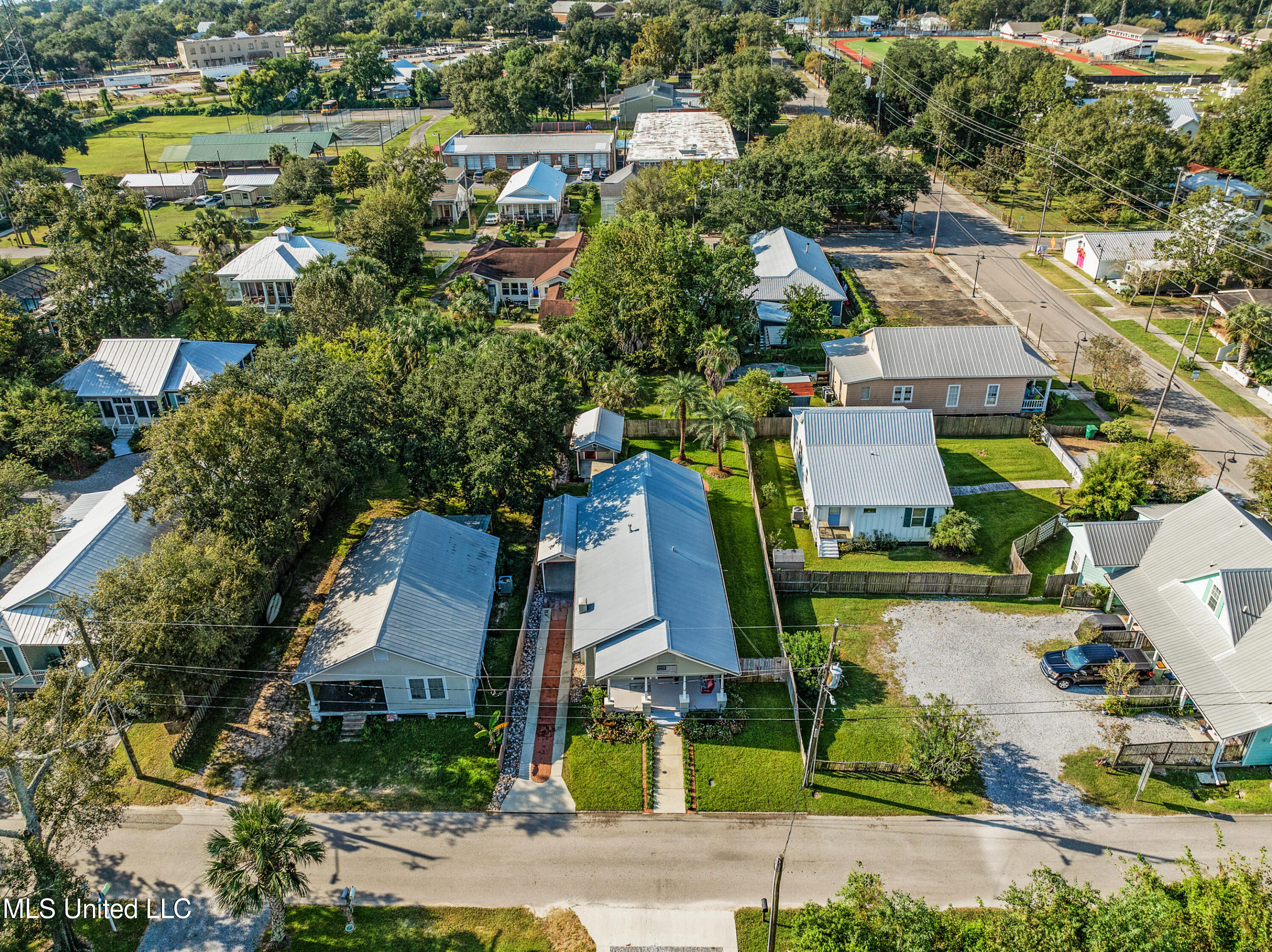 342 St John Street, Bay Saint Louis, Mississippi image 36