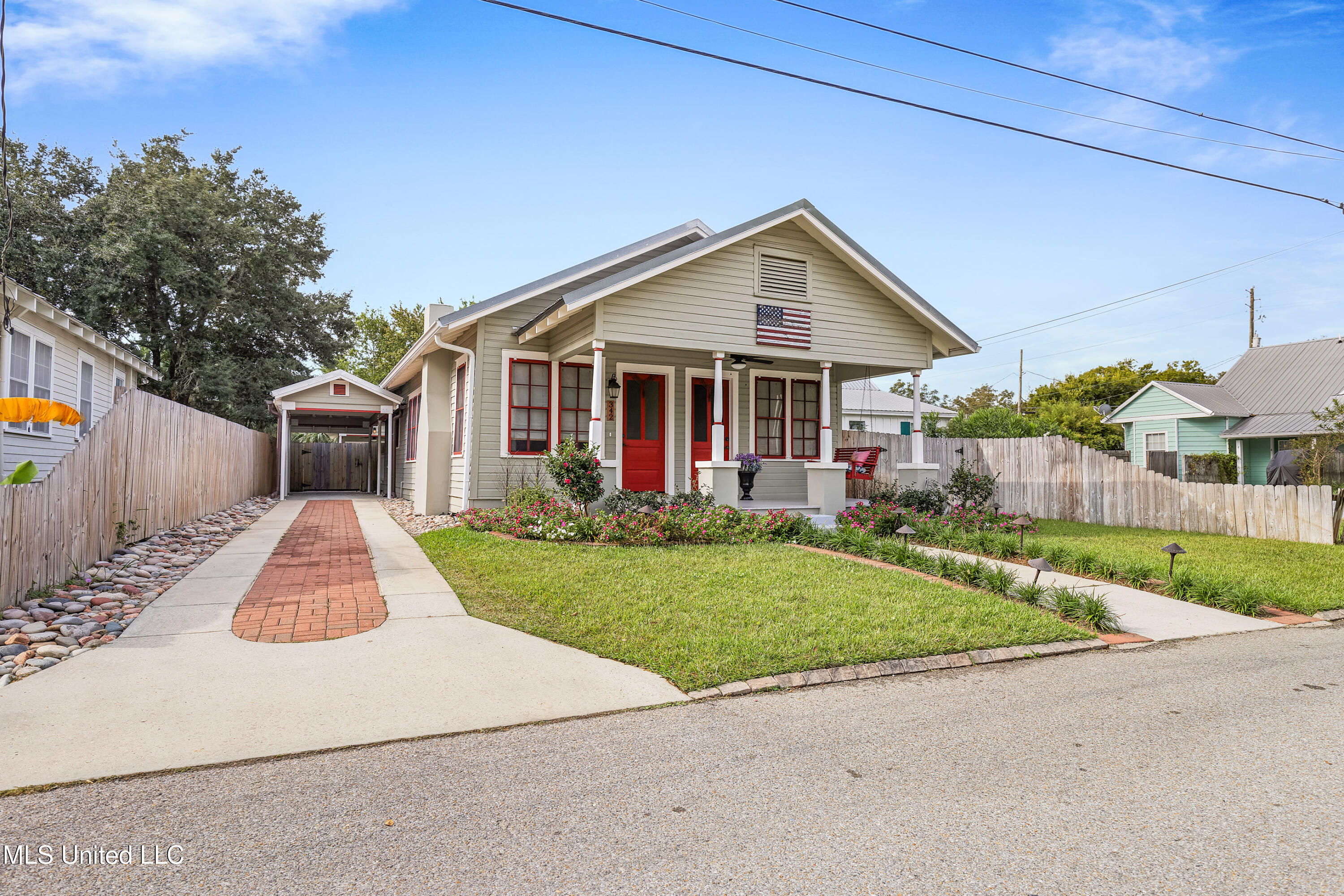 342 St John Street, Bay Saint Louis, Mississippi image 2