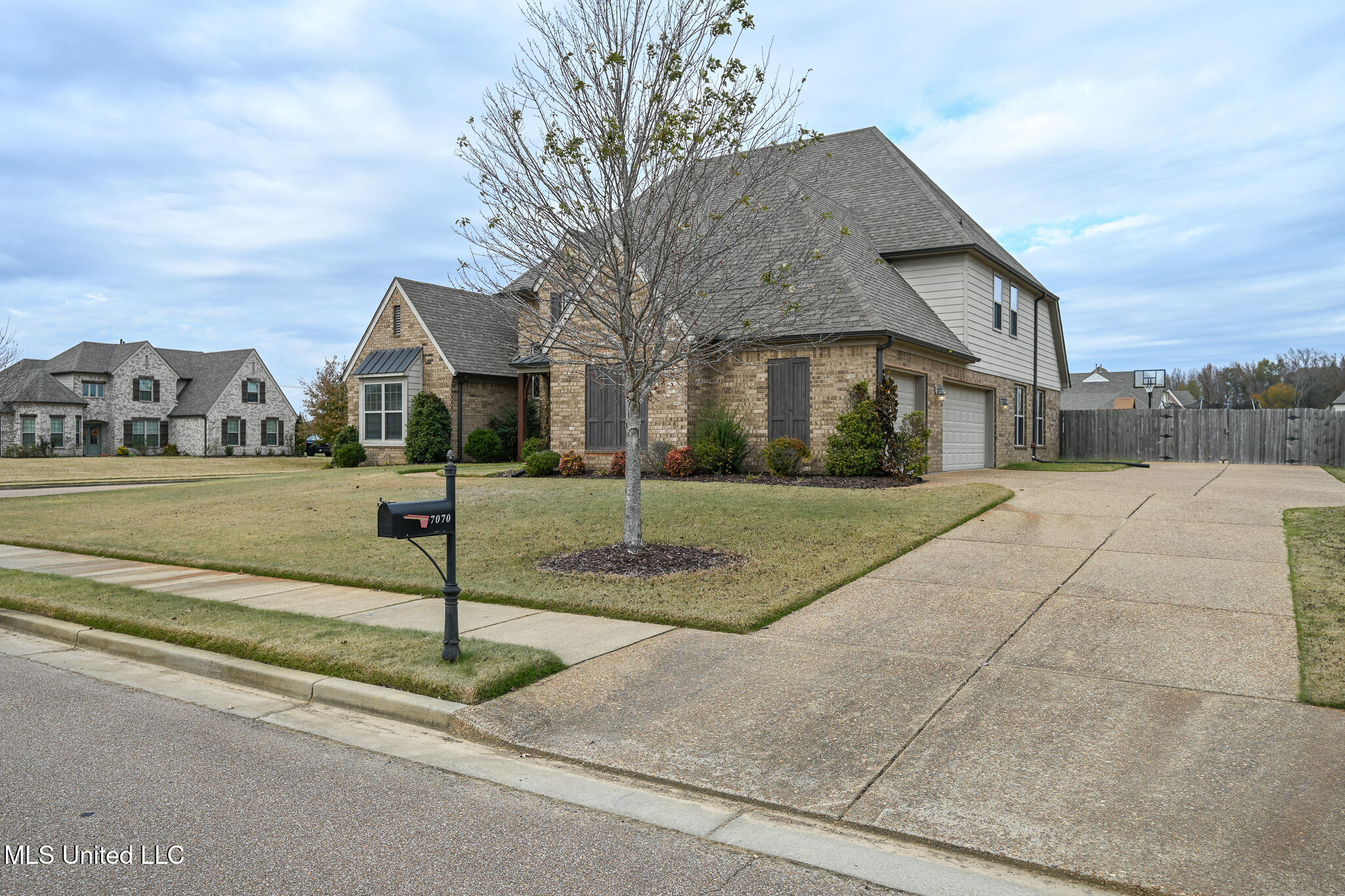 7070 E Hawks Crossing Drive, Olive Branch, Mississippi image 5