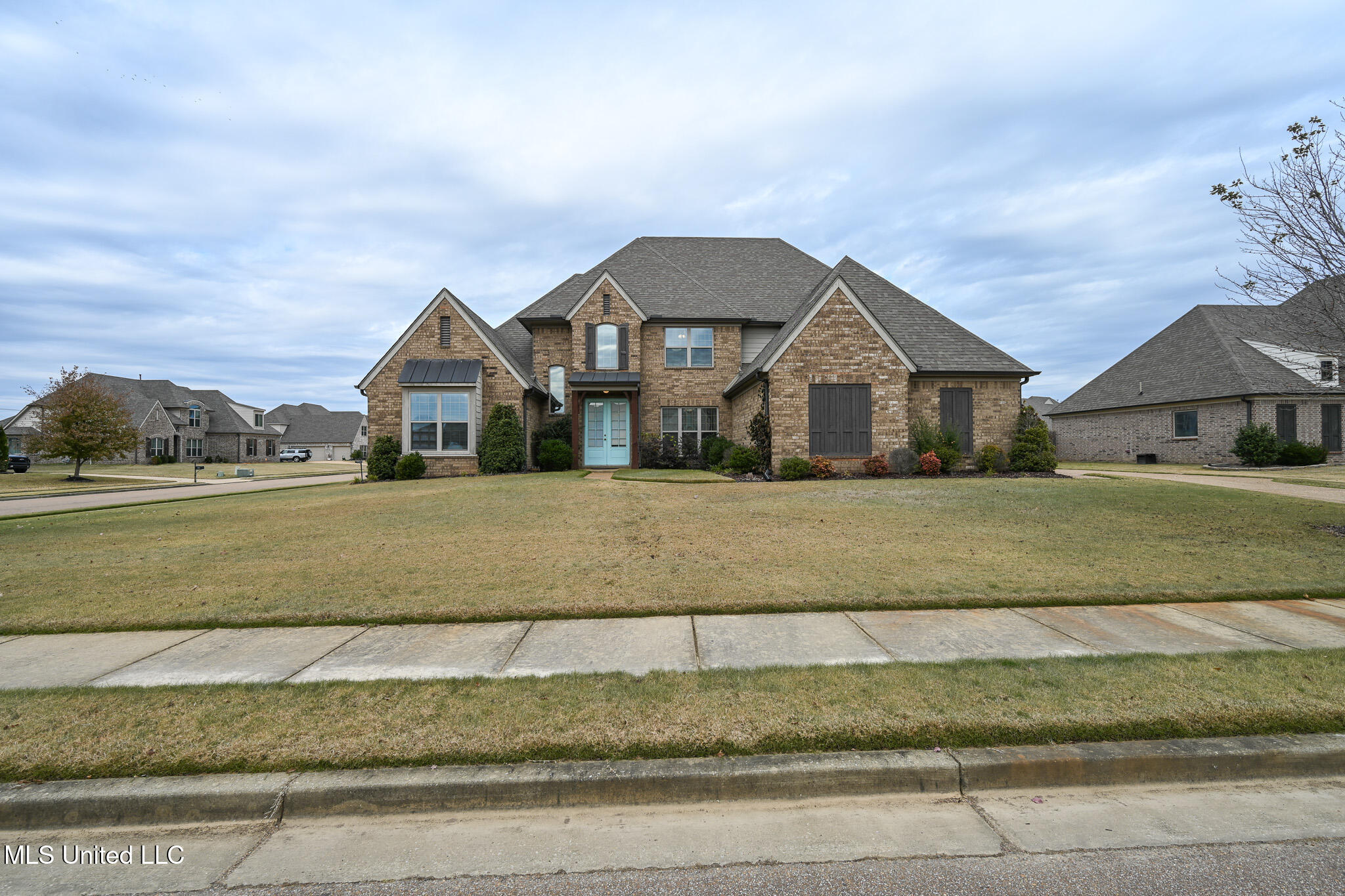 7070 E Hawks Crossing Drive, Olive Branch, Mississippi image 1