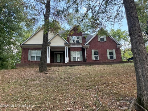Homes For Sale - 435 Village Parkway<br/> Desoto County, Southaven, MS 38671