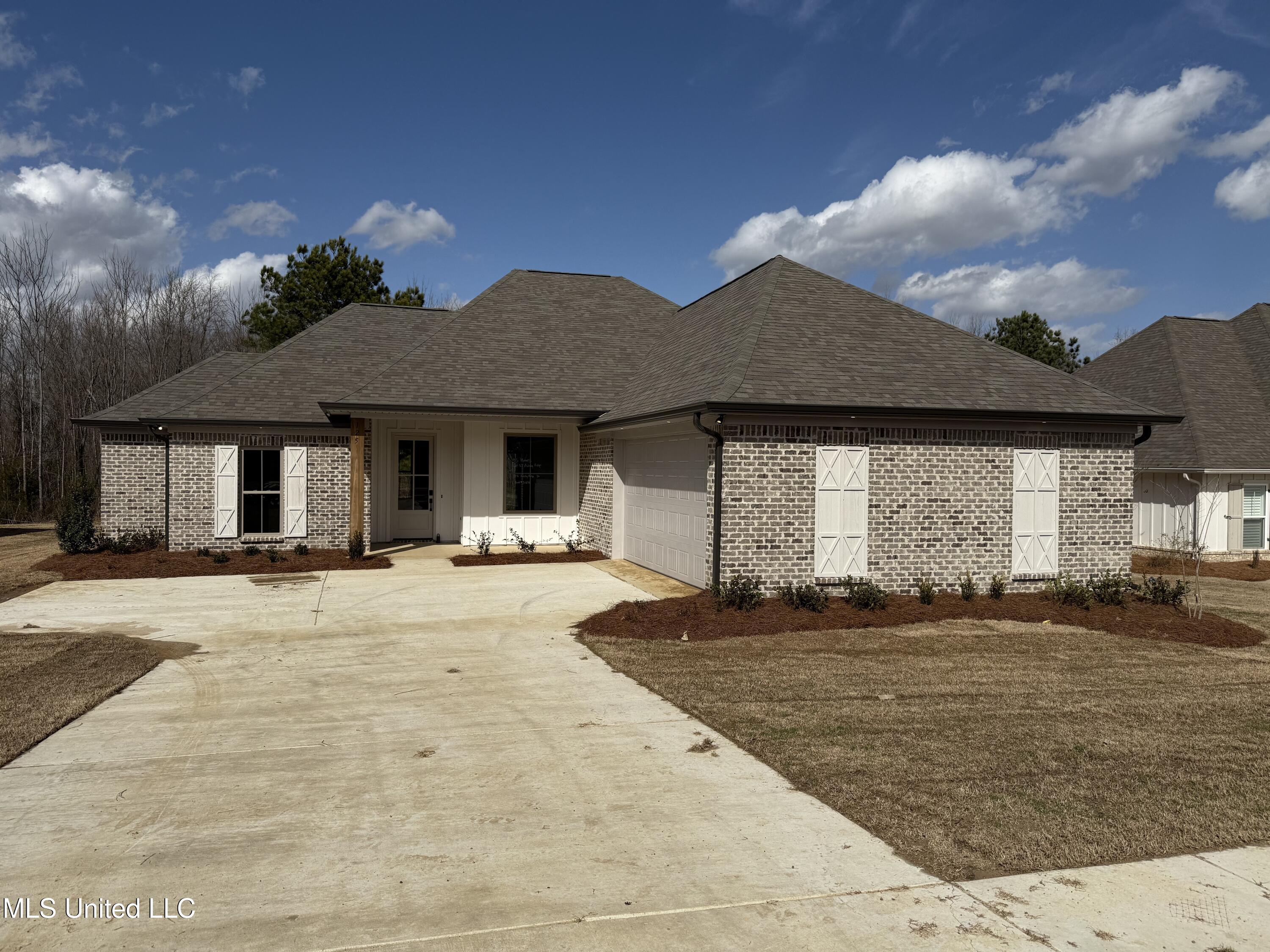 125 Ashby Rdg Drive, Canton, Mississippi image 3