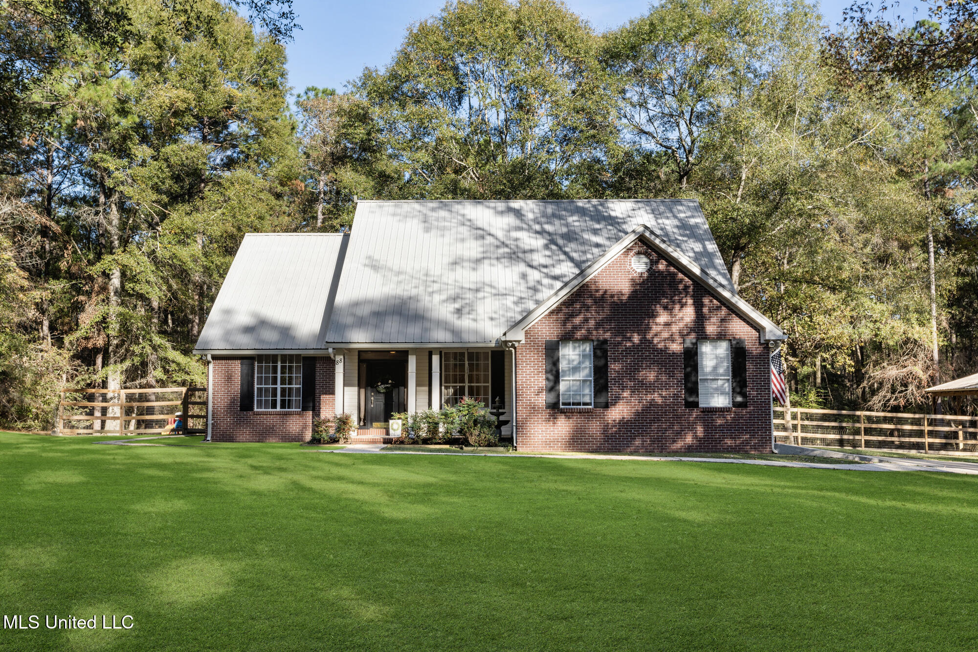 88 N G Weldy Road, Hattiesburg, Mississippi image 1