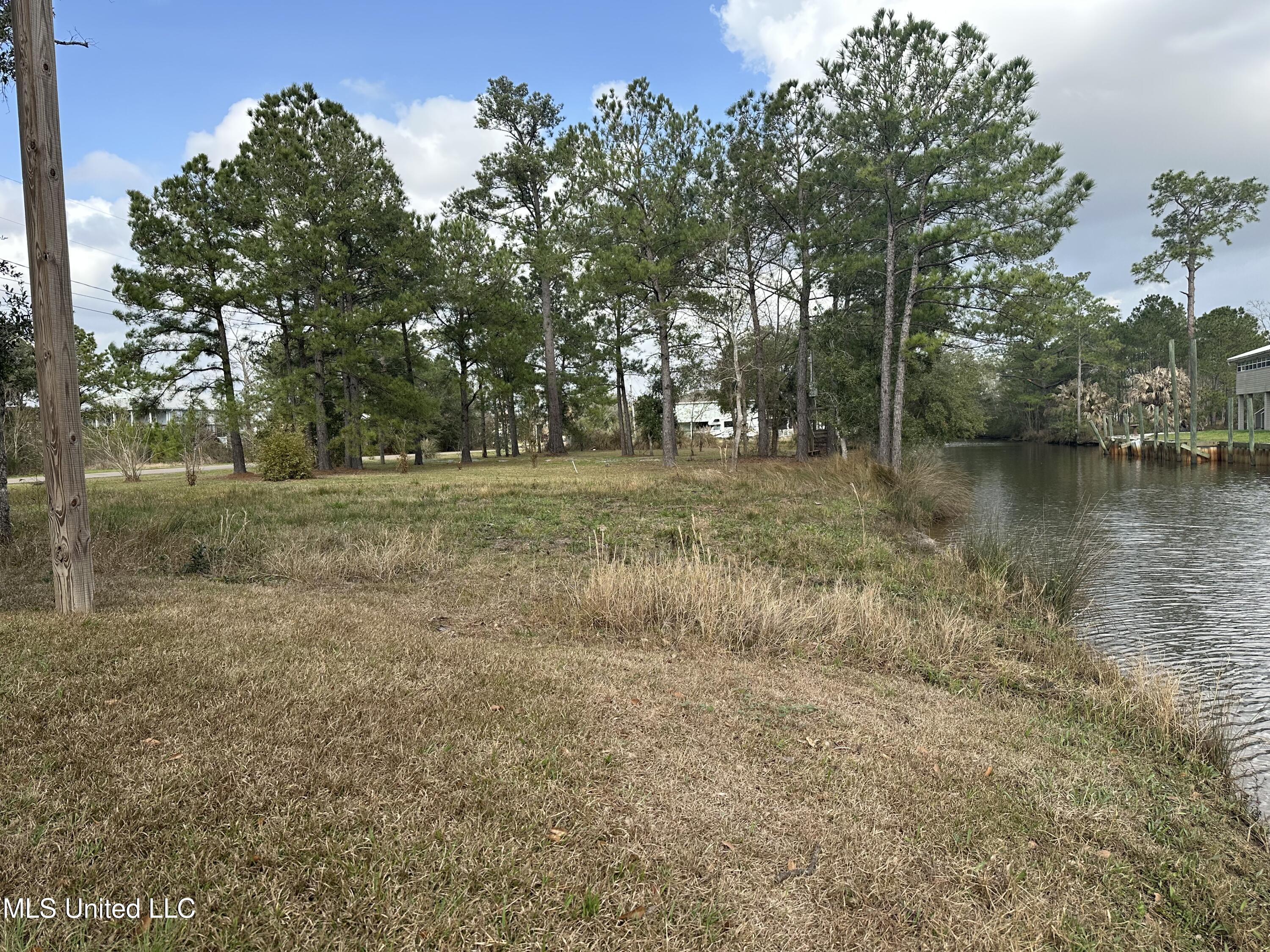 Missouri Street, Bay Saint Louis, Mississippi image 3