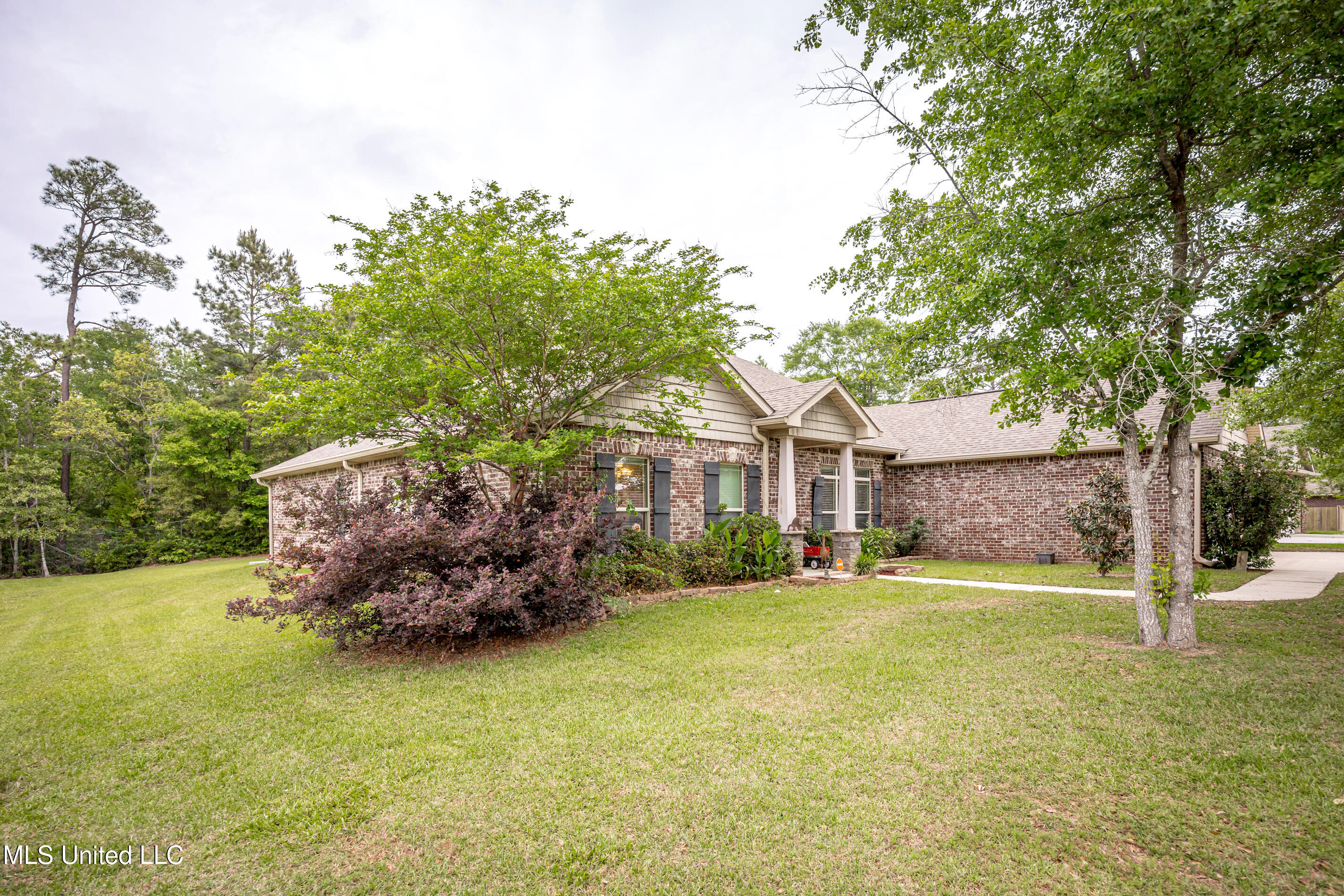 1020 Cardinal Cove, Ocean Springs, Mississippi image 5