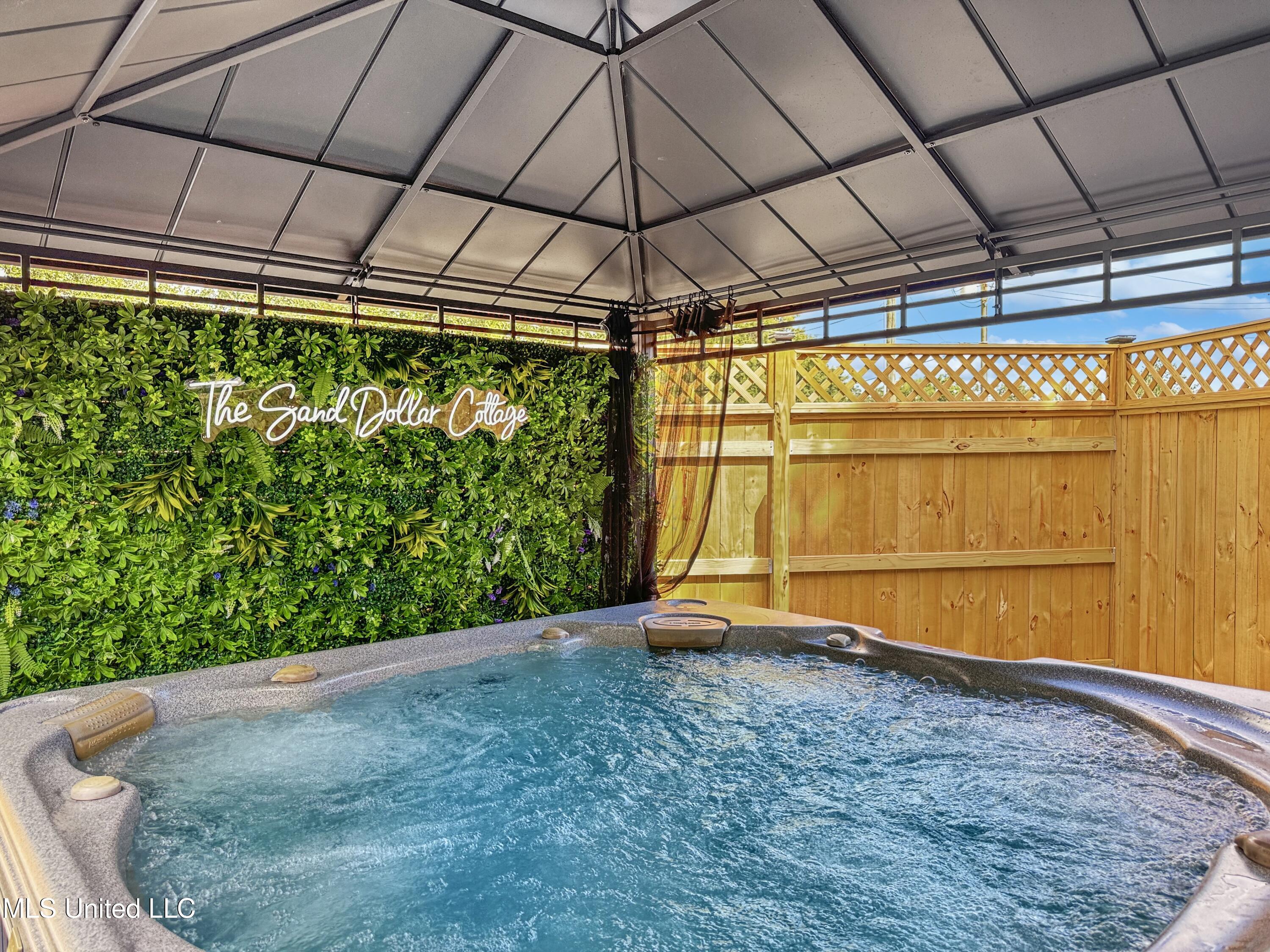 239 Palmetto Lane, Gulfport, Mississippi image 17