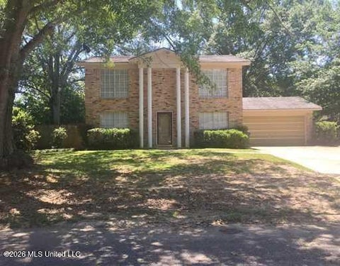 Homes For Sale - 2501 Holiday Drive<br/> Gautier, MS 39553