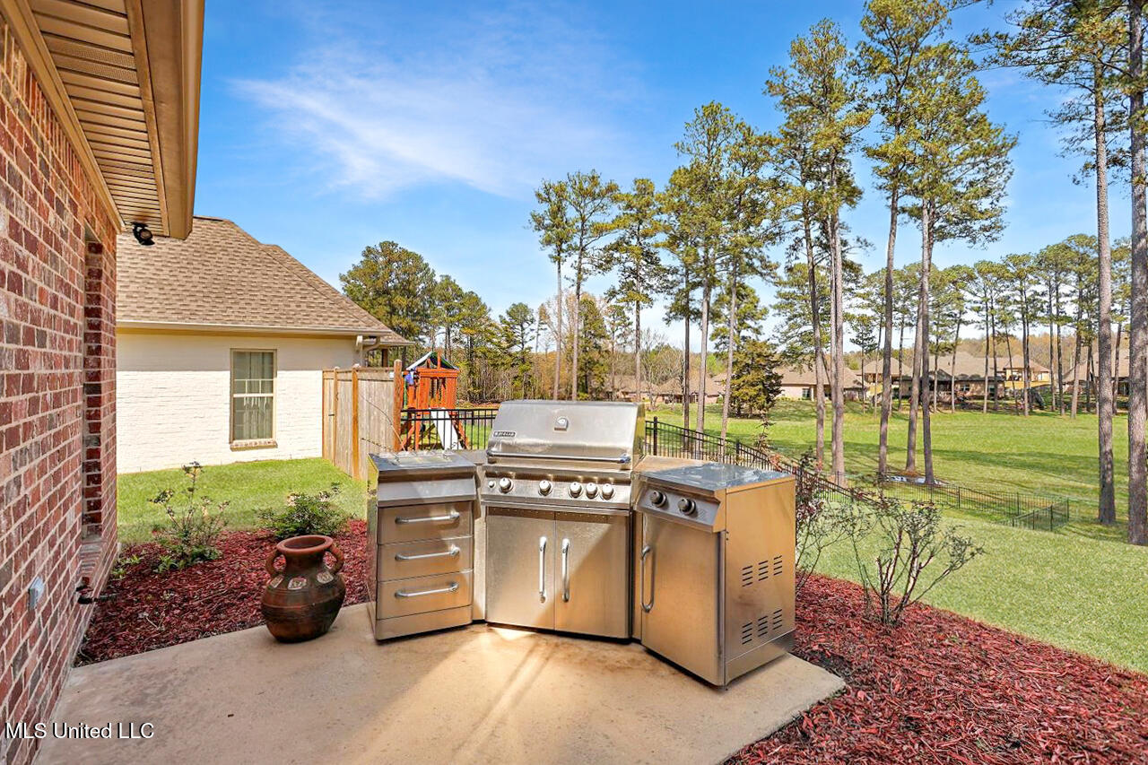 112 Willow Crest Circle, Brandon, Mississippi image 36