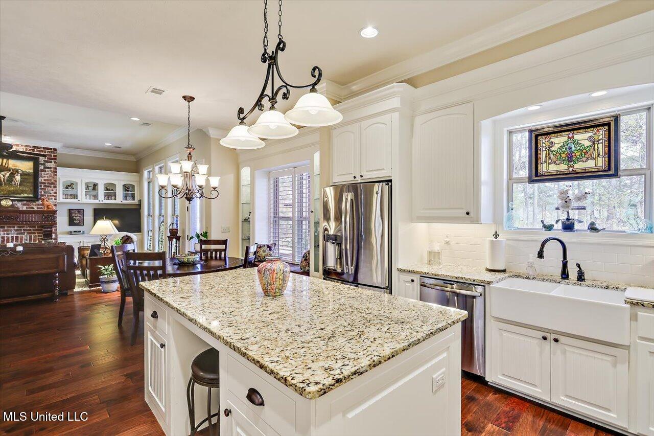 112 Willow Crest Circle, Brandon, Mississippi image 14