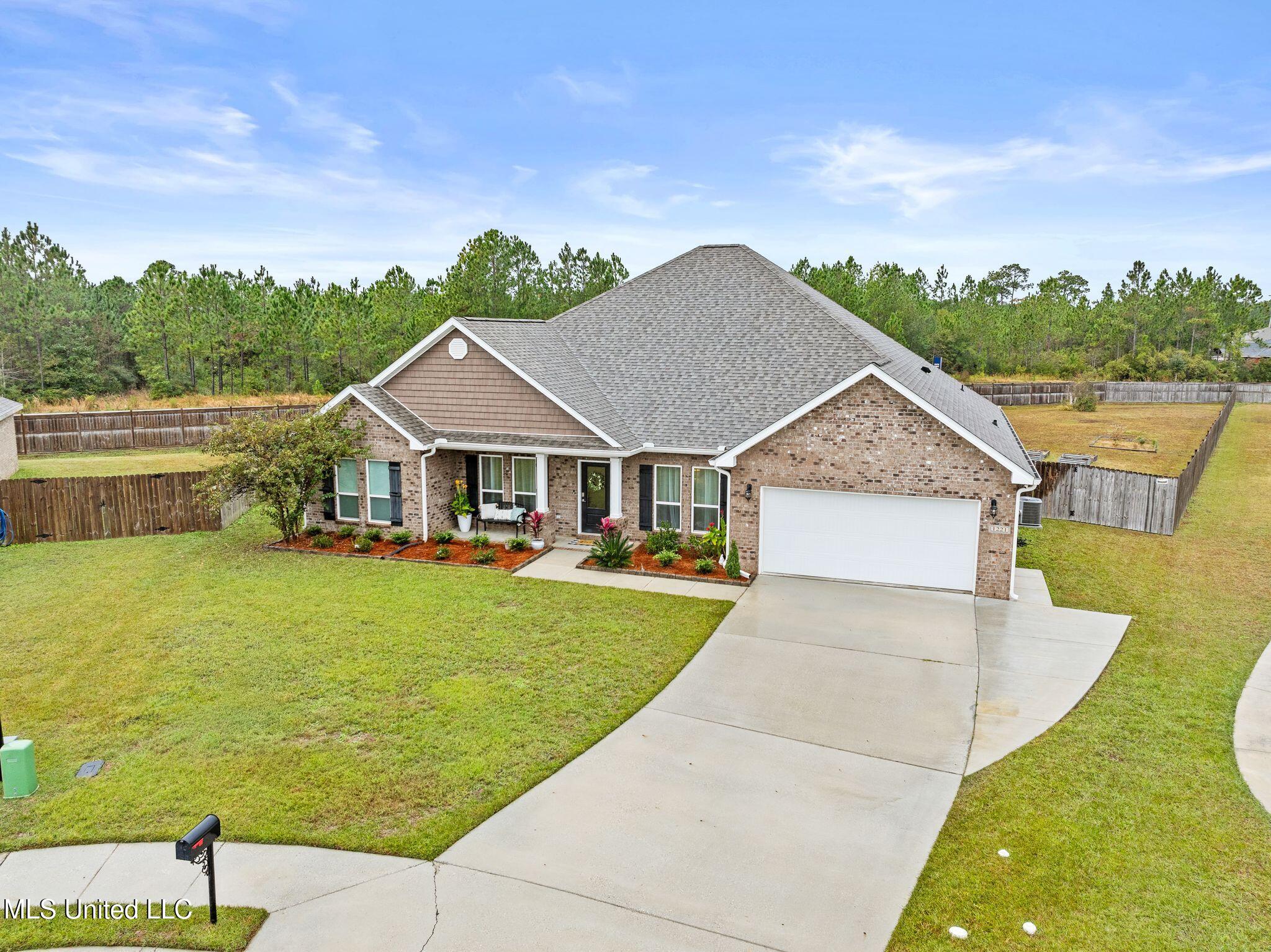 1221 Carraway Cove, Ocean Springs, Mississippi image 2