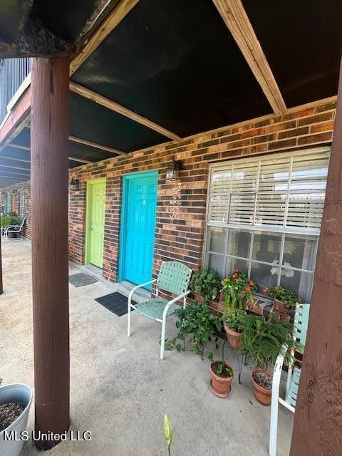 Condo For Sale - 1550 E Second Street<br/> Harrison County, Pass Christian, MS 39571