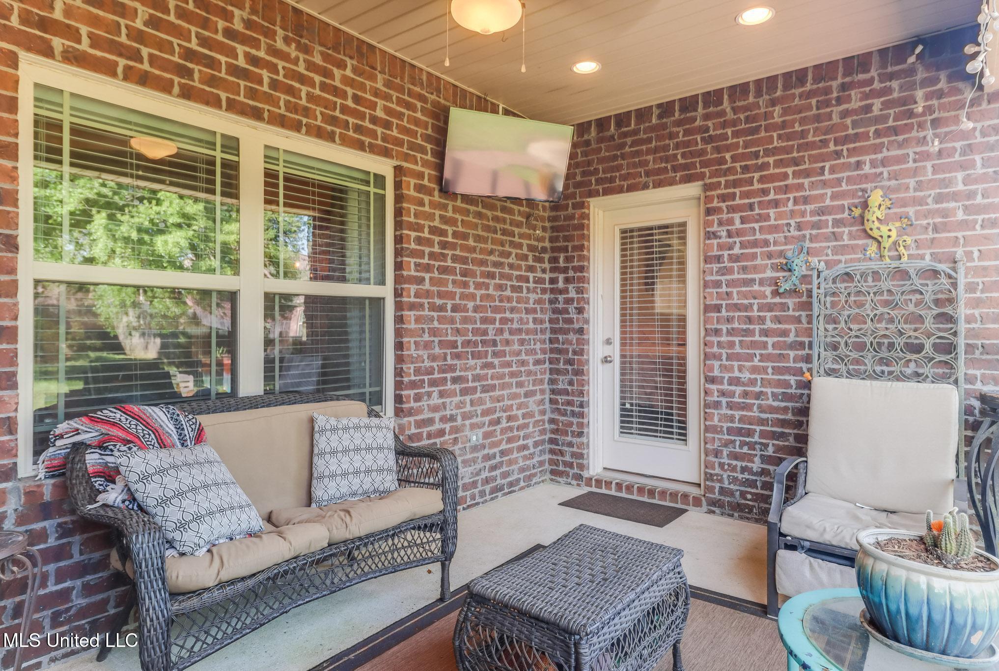 9490 Woodrow Place, Biloxi, Mississippi image 16