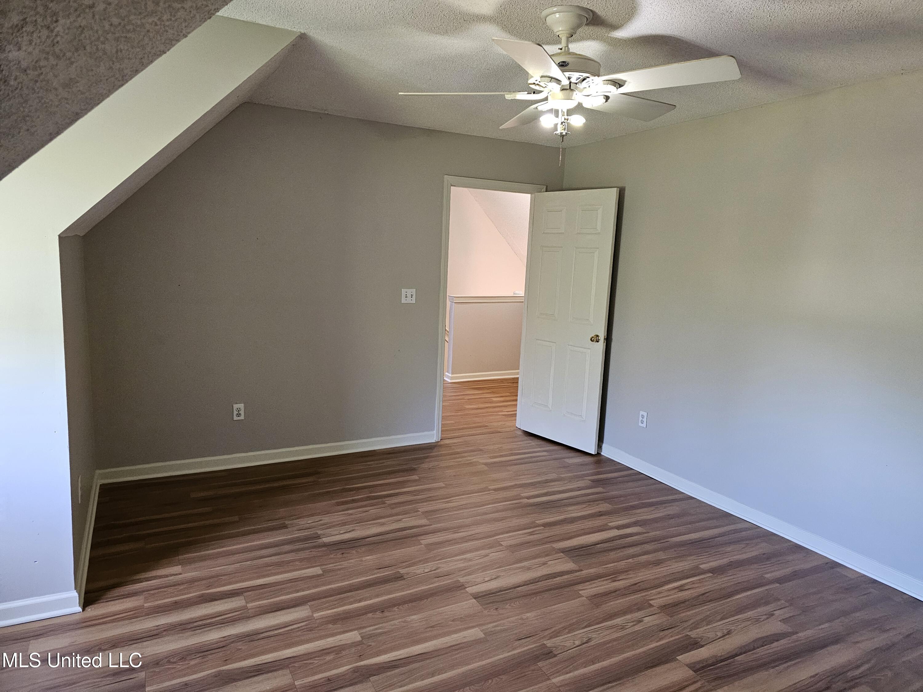 5746 Eagleston Drive, Olive Branch, Mississippi image 28