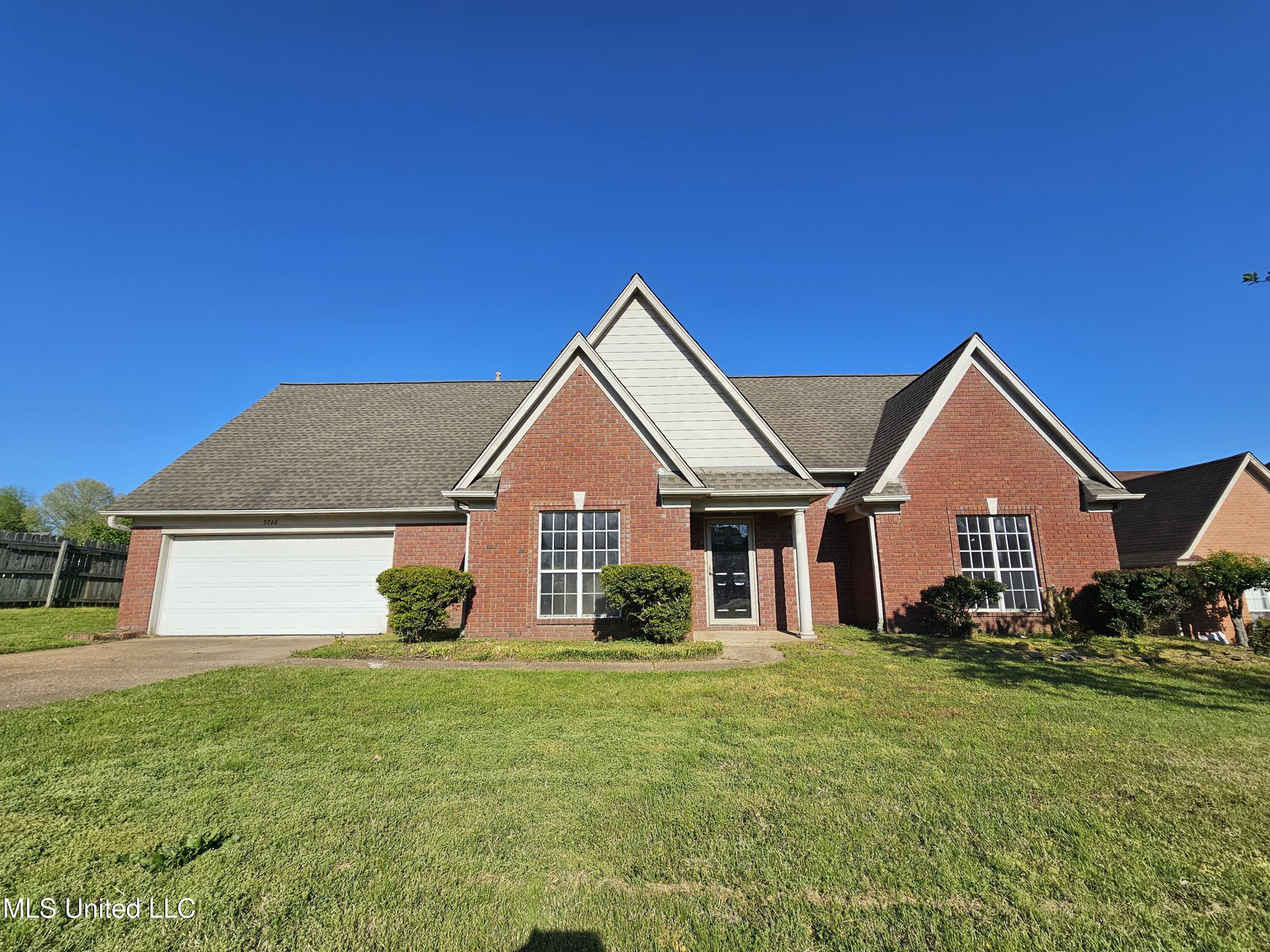 5746 Eagleston Drive, Olive Branch, Mississippi image 1