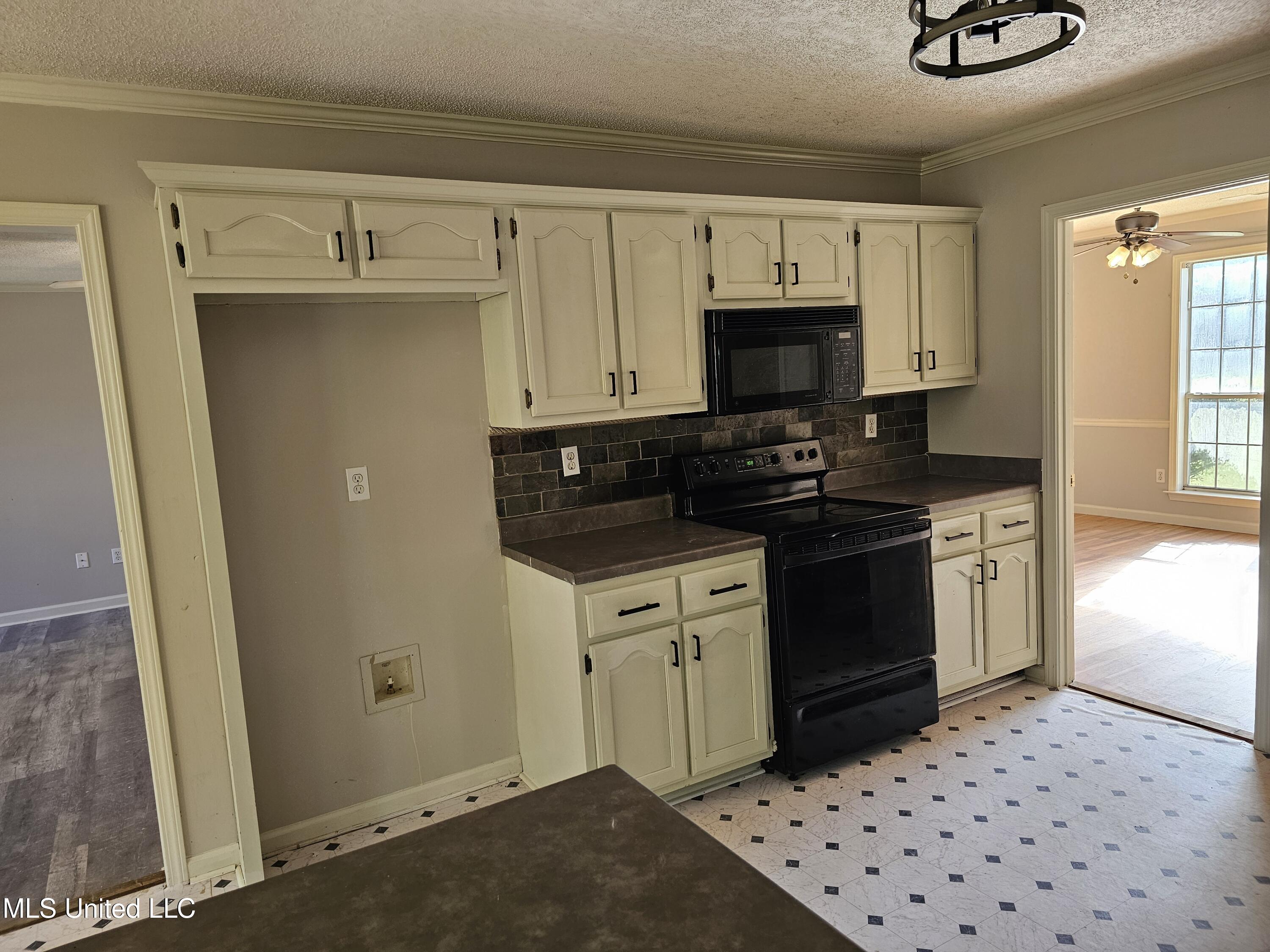 5746 Eagleston Drive, Olive Branch, Mississippi image 13
