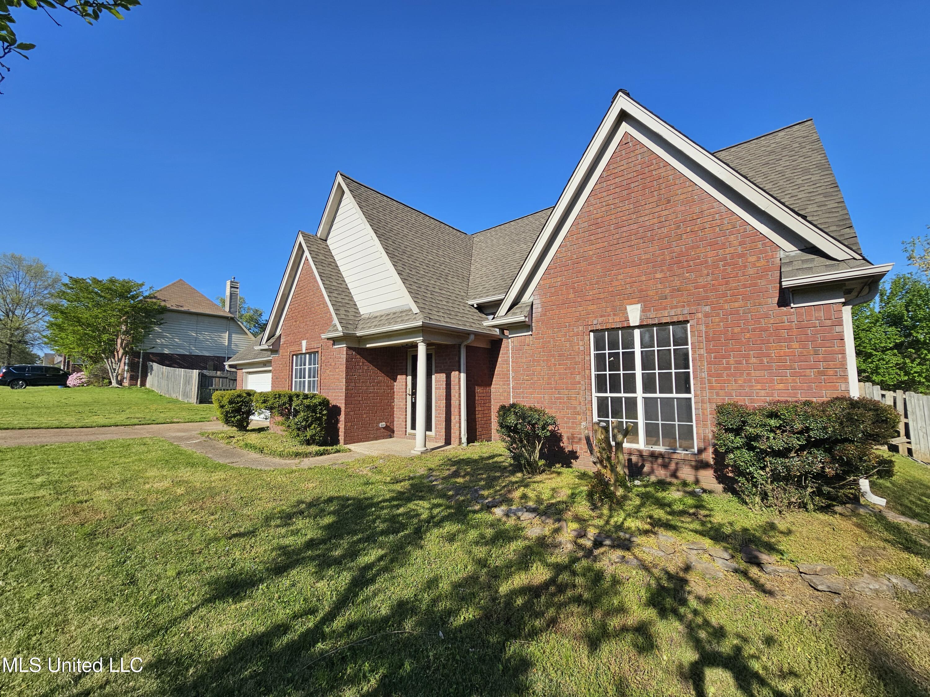 5746 Eagleston Drive, Olive Branch, Mississippi image 3