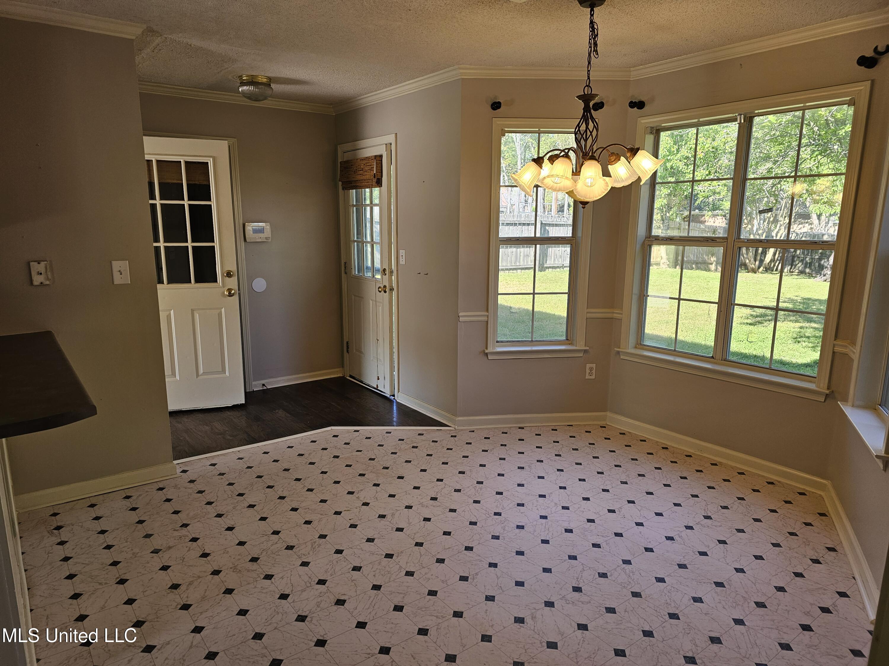 5746 Eagleston Drive, Olive Branch, Mississippi image 14