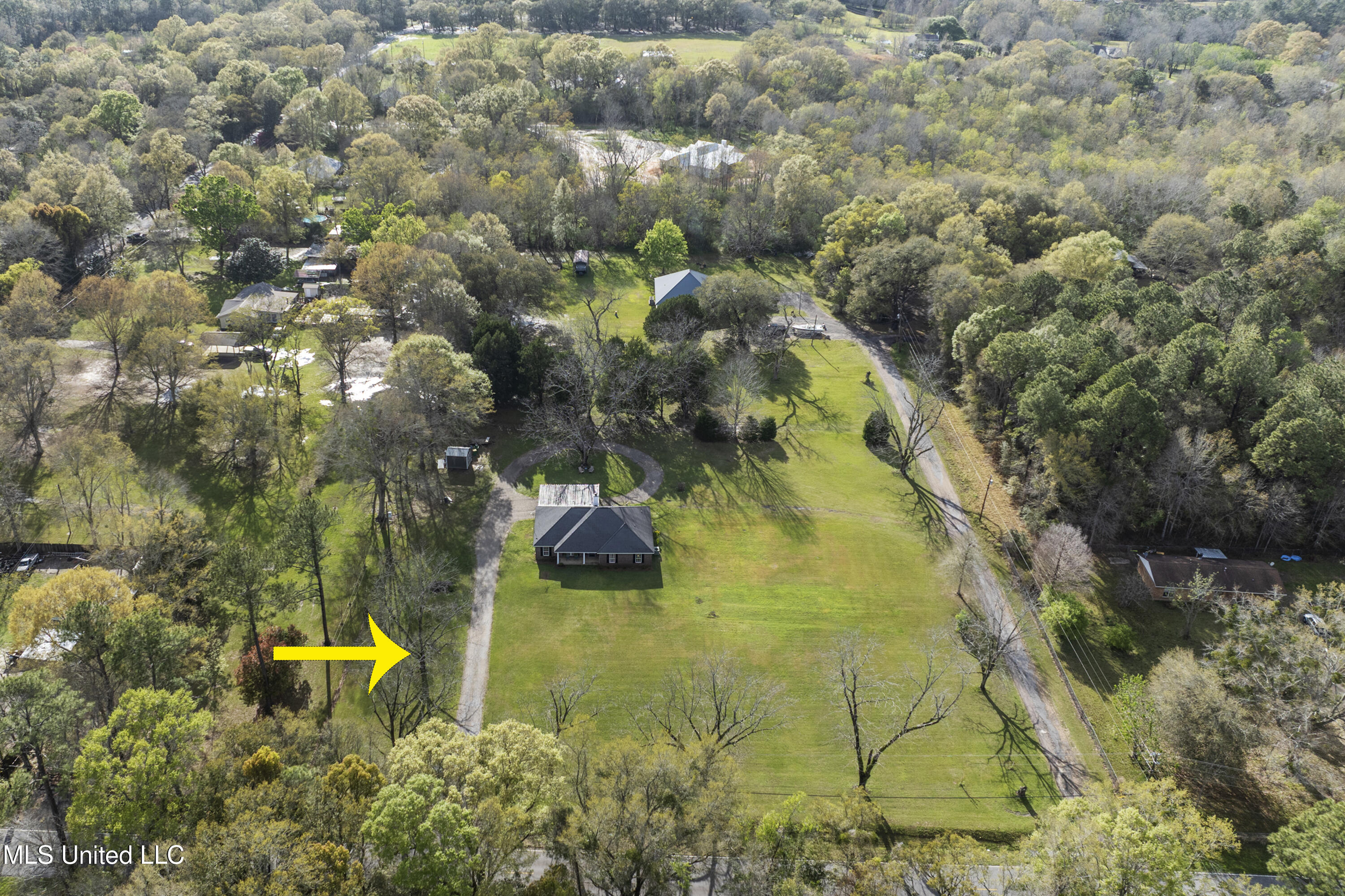 10417 Old Fort Bayou Road, Vancleave, Mississippi image 2