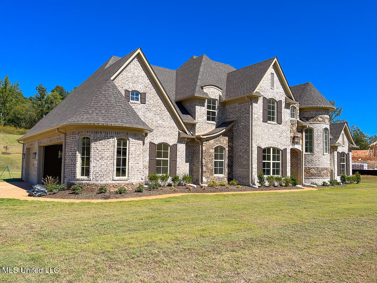 500 Poplar Lane, Holly Springs, Mississippi image 2
