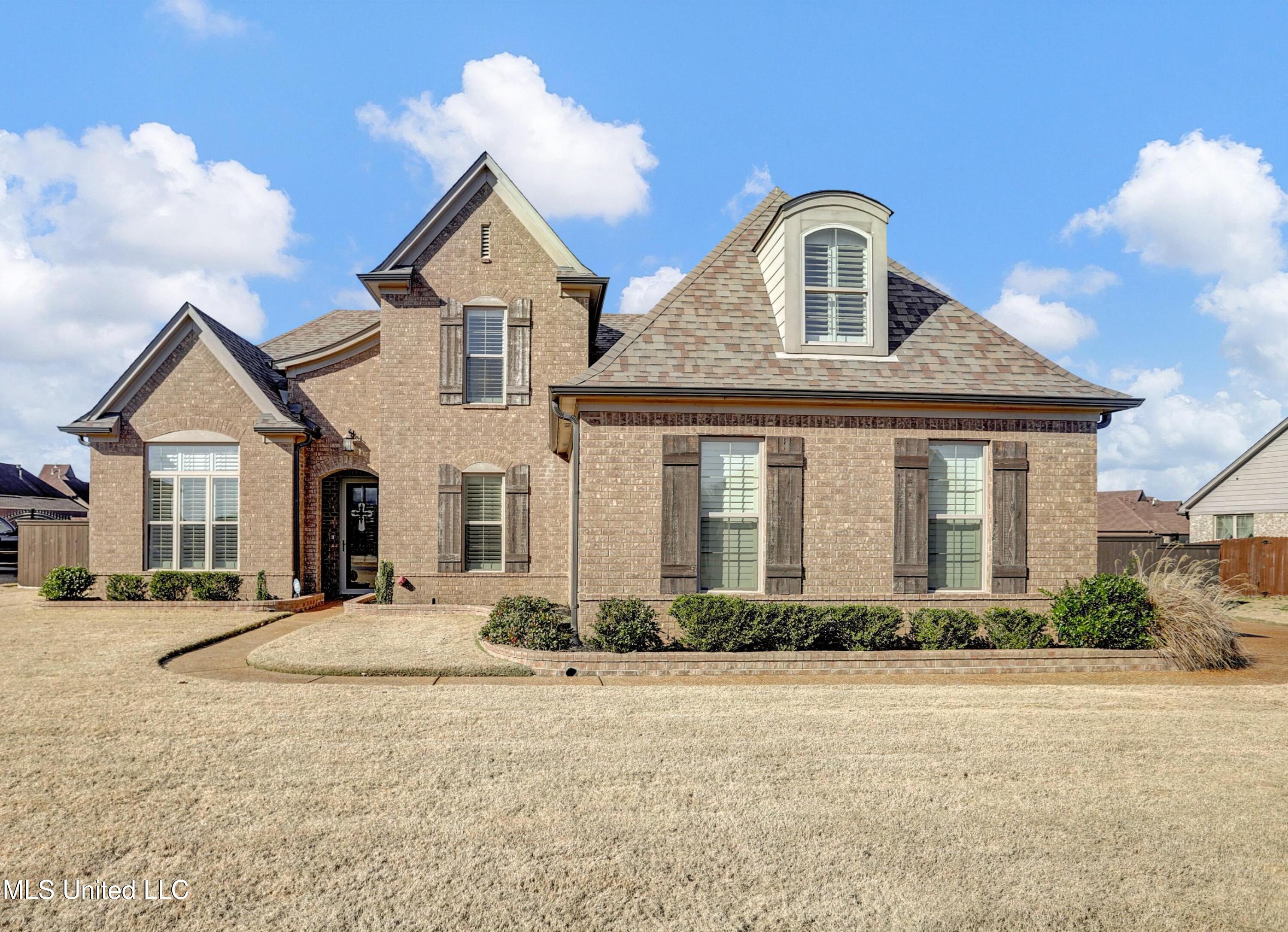 7741 Wisteria Drive, Olive Branch, Mississippi image 1