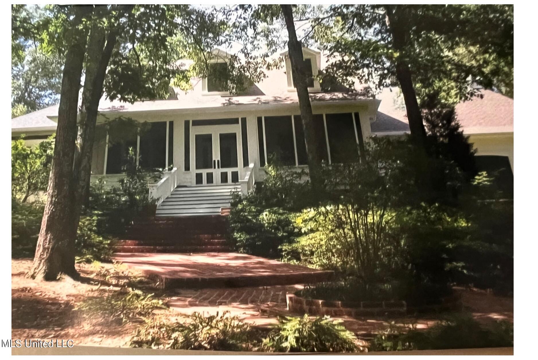 1063 Robinson Springs Road, Madison, Mississippi image 1
