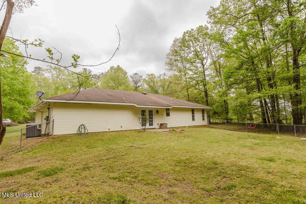 115 Pine Creek Cove, Terry, Mississippi image 4