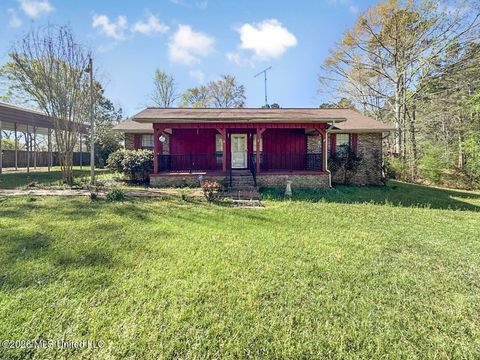 Homes For Sale - 1560 NE Bens Trail<br/> Brookhaven, MS 39601
