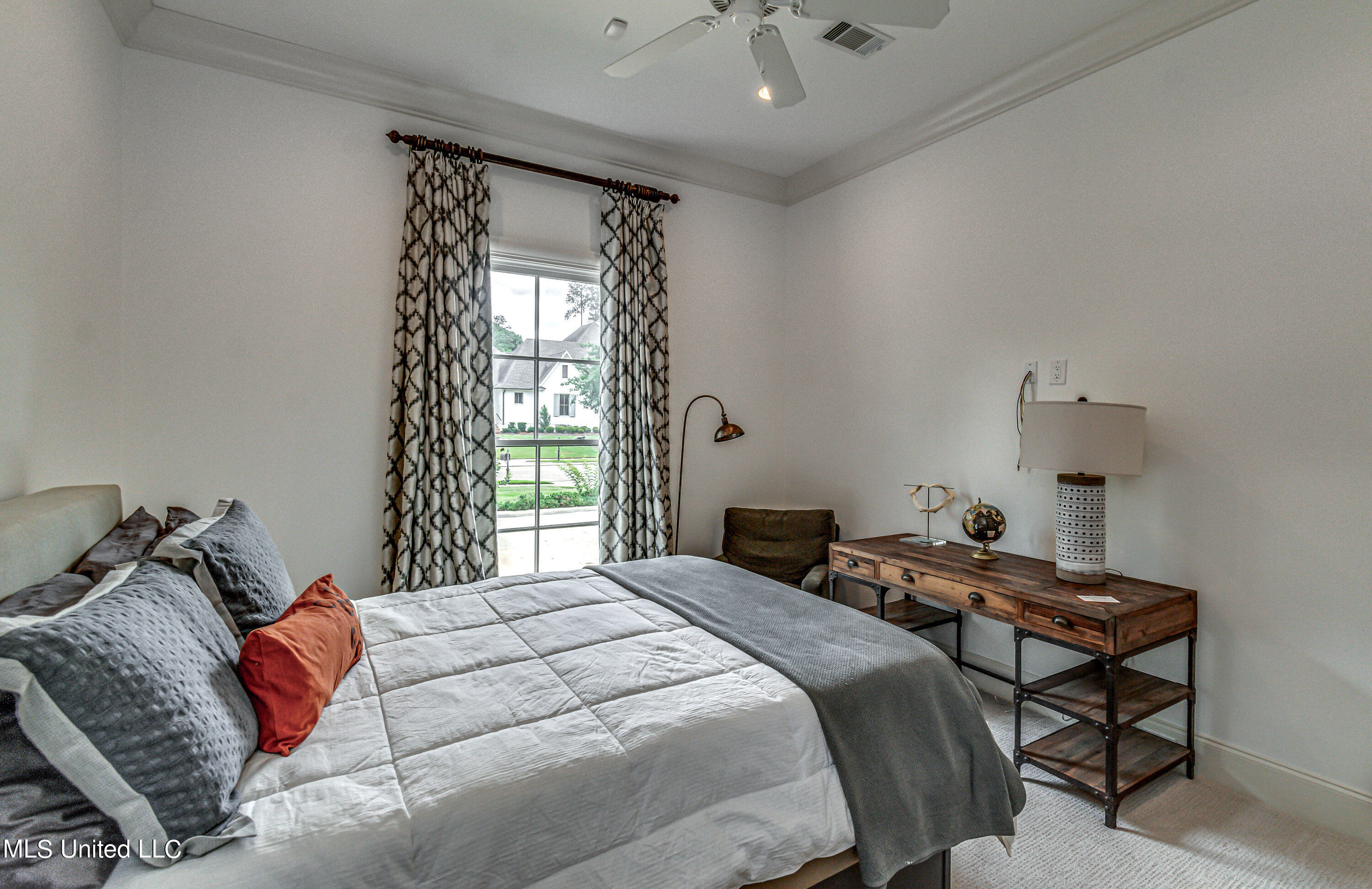 Ridgeland, Mississippi 39157, United States, 5 Bedrooms Bedrooms, ,6 BathroomsBathrooms,Residential,Contingent,57006