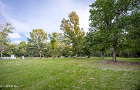 Vacant Land For Sale - LOT 1 Pointe Aux Chenes Dr<br/> Ocean Springs, MS 39564