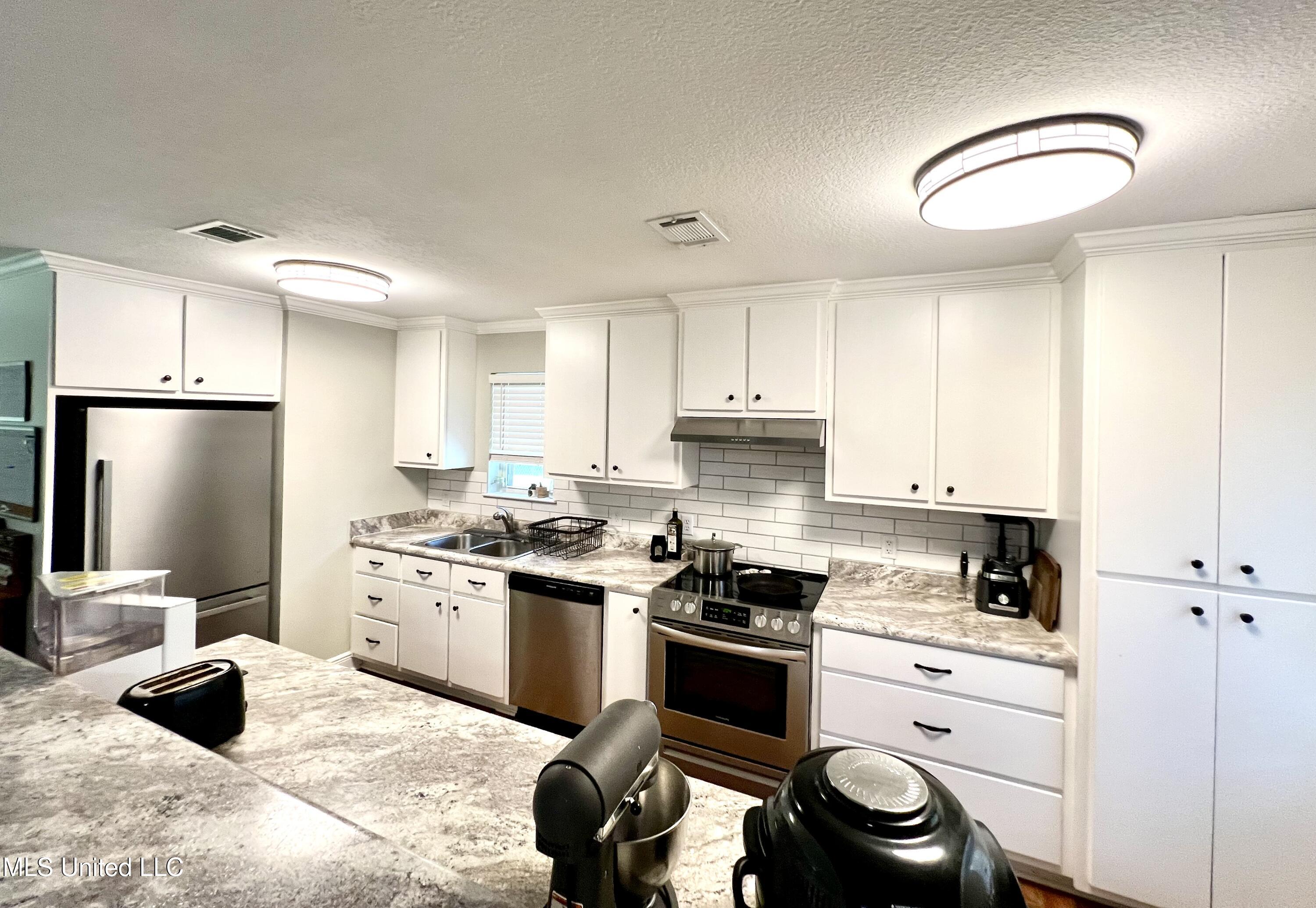 2621 Pintail Road, Moss Point, Mississippi image 10