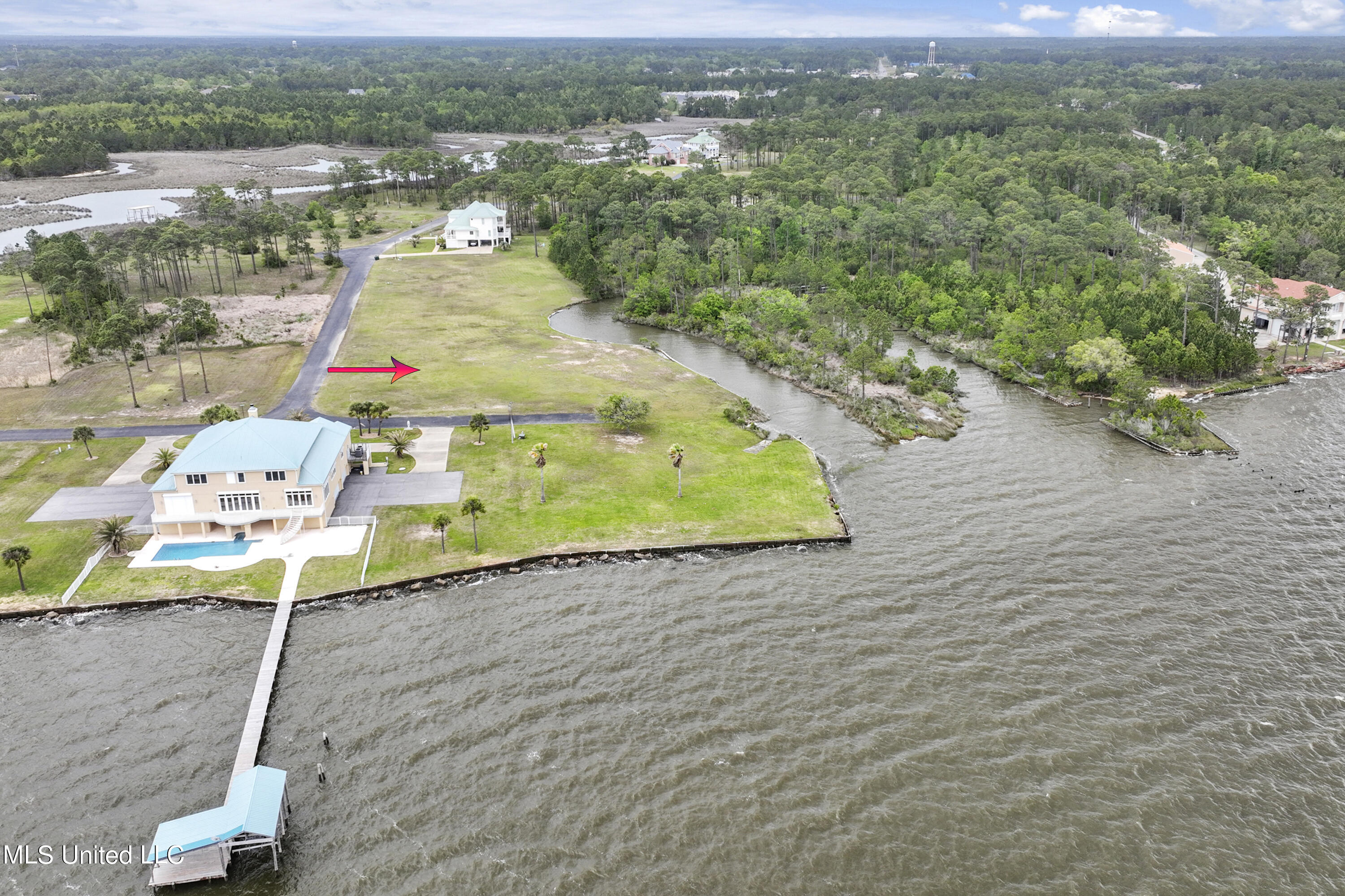 Ascot Drive, Biloxi, Mississippi image 6