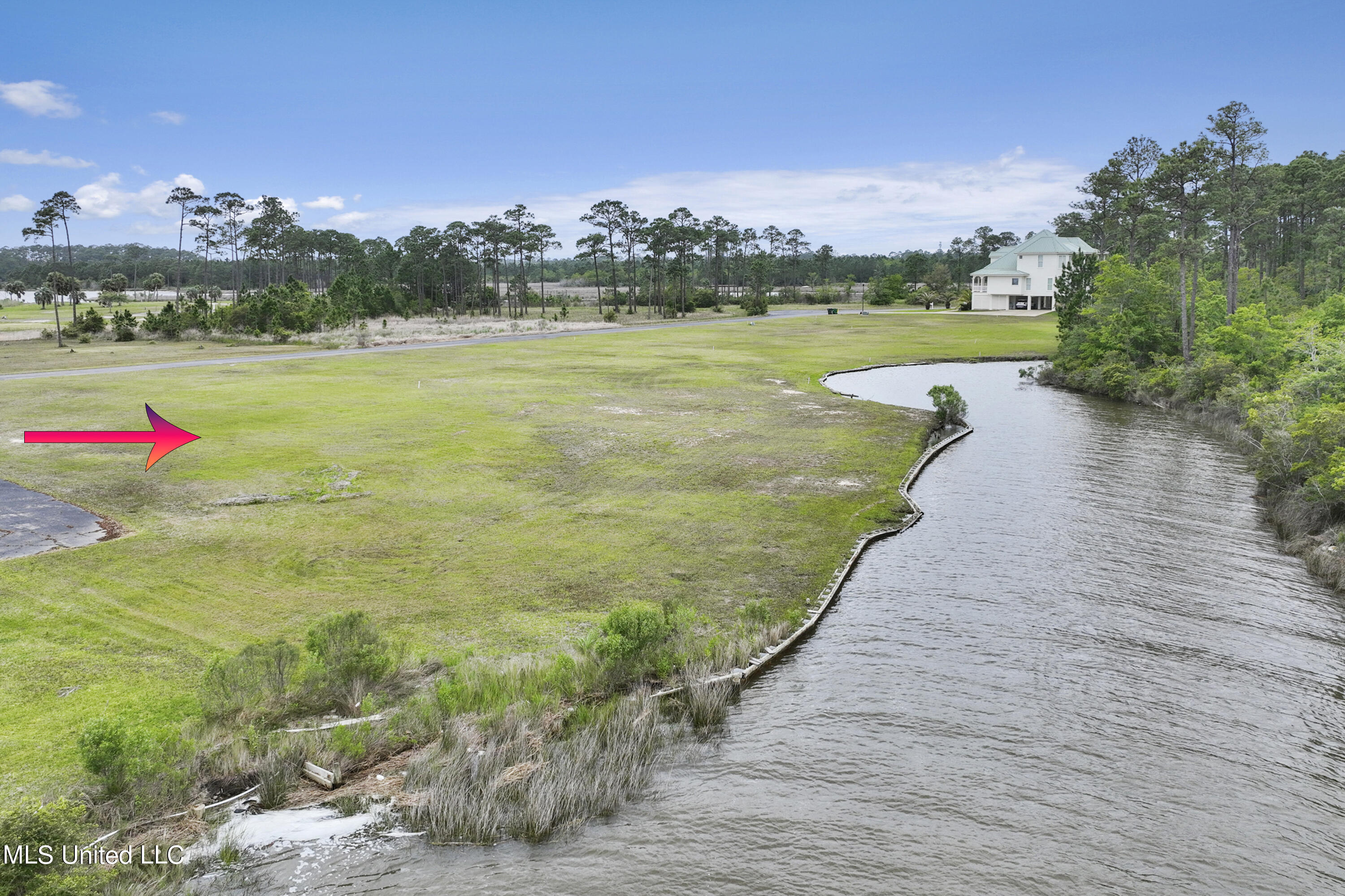 Ascot Drive, Biloxi, Mississippi image 7