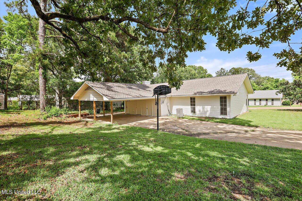 800 Longwood Place, Clinton, Mississippi image 25