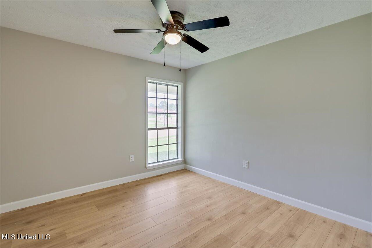 800 Longwood Place, Clinton, Mississippi image 23