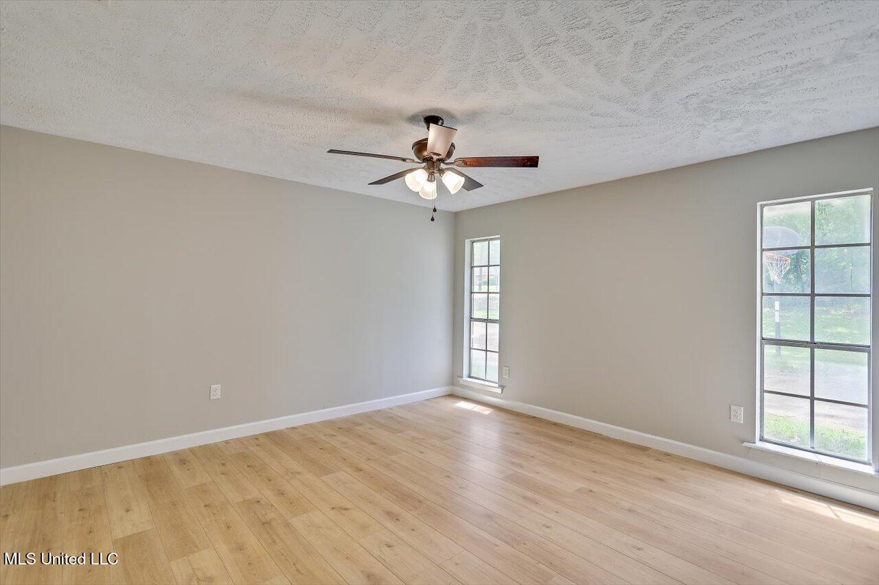 800 Longwood Place, Clinton, Mississippi image 15