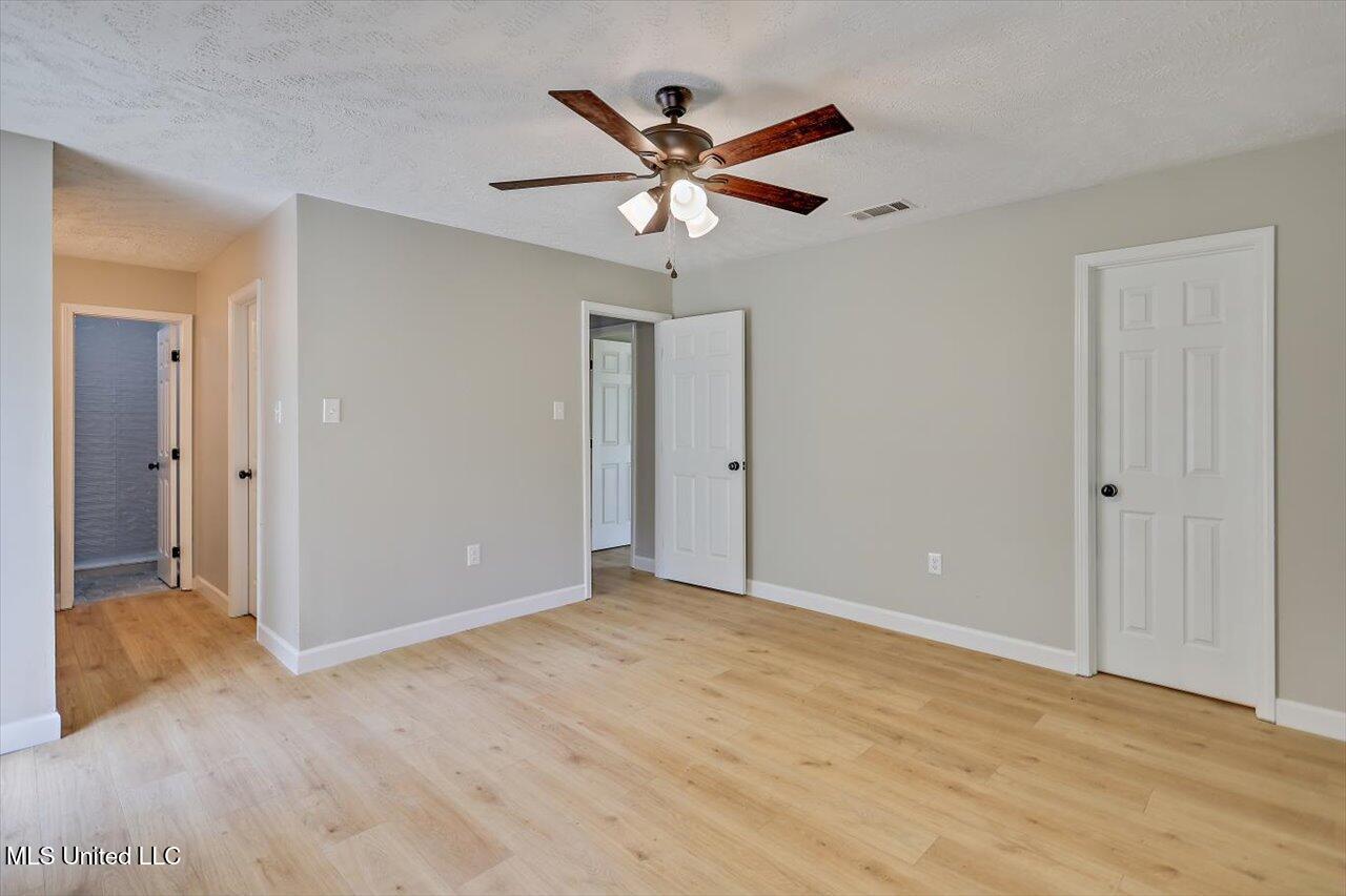 800 Longwood Place, Clinton, Mississippi image 16